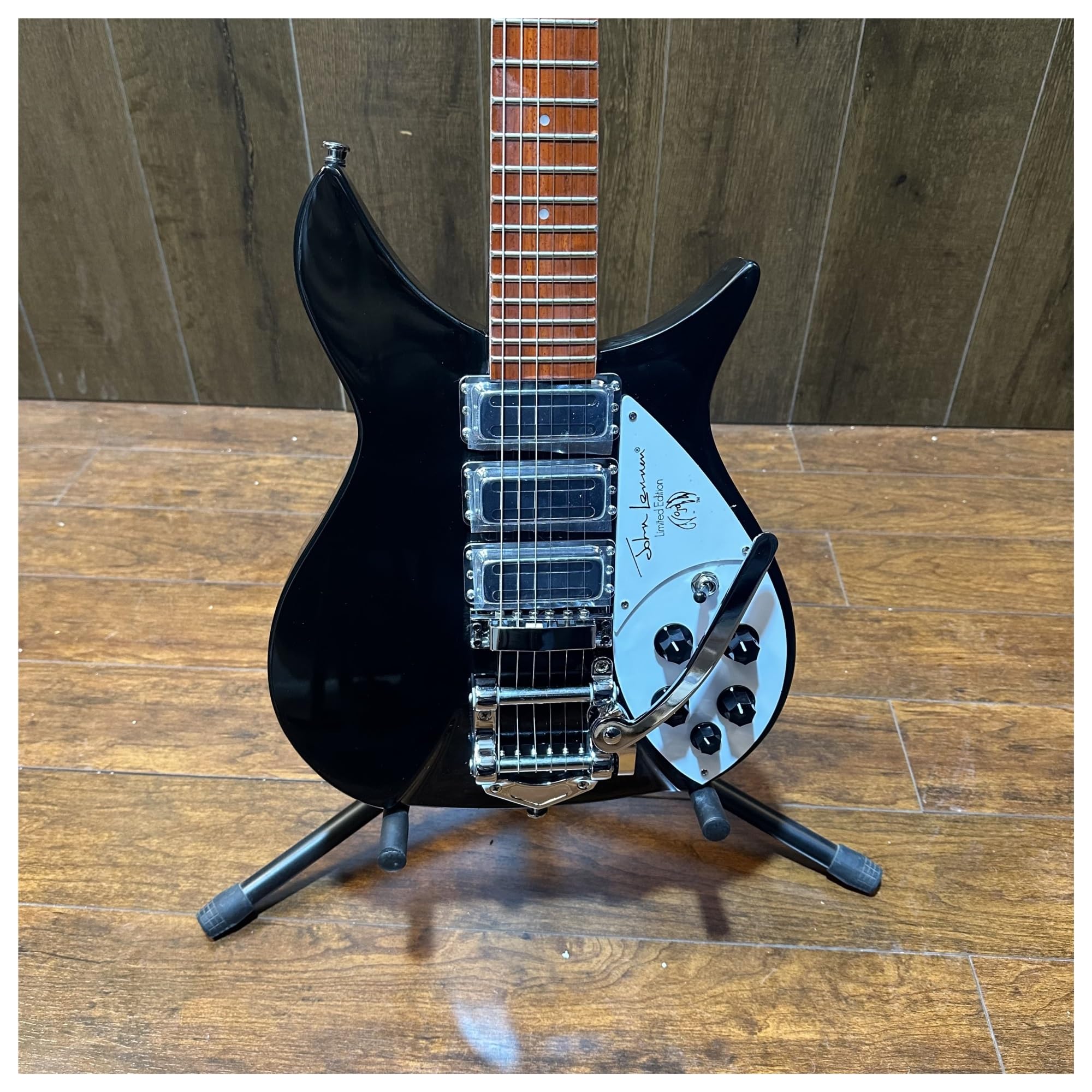 Chitarra elettrica personalizzata 325 con ponte del Tremolo Colore nero Guitarra