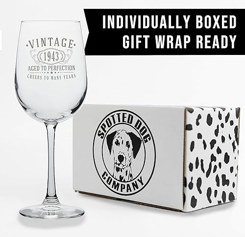 Miniatura 6 de Spotted Dog Company Copa de vino grabada vintage de 16 onzas con tallo de 16 onzas – Regalos de cumpleaños 82 para mujeres – Saludos a 82 años