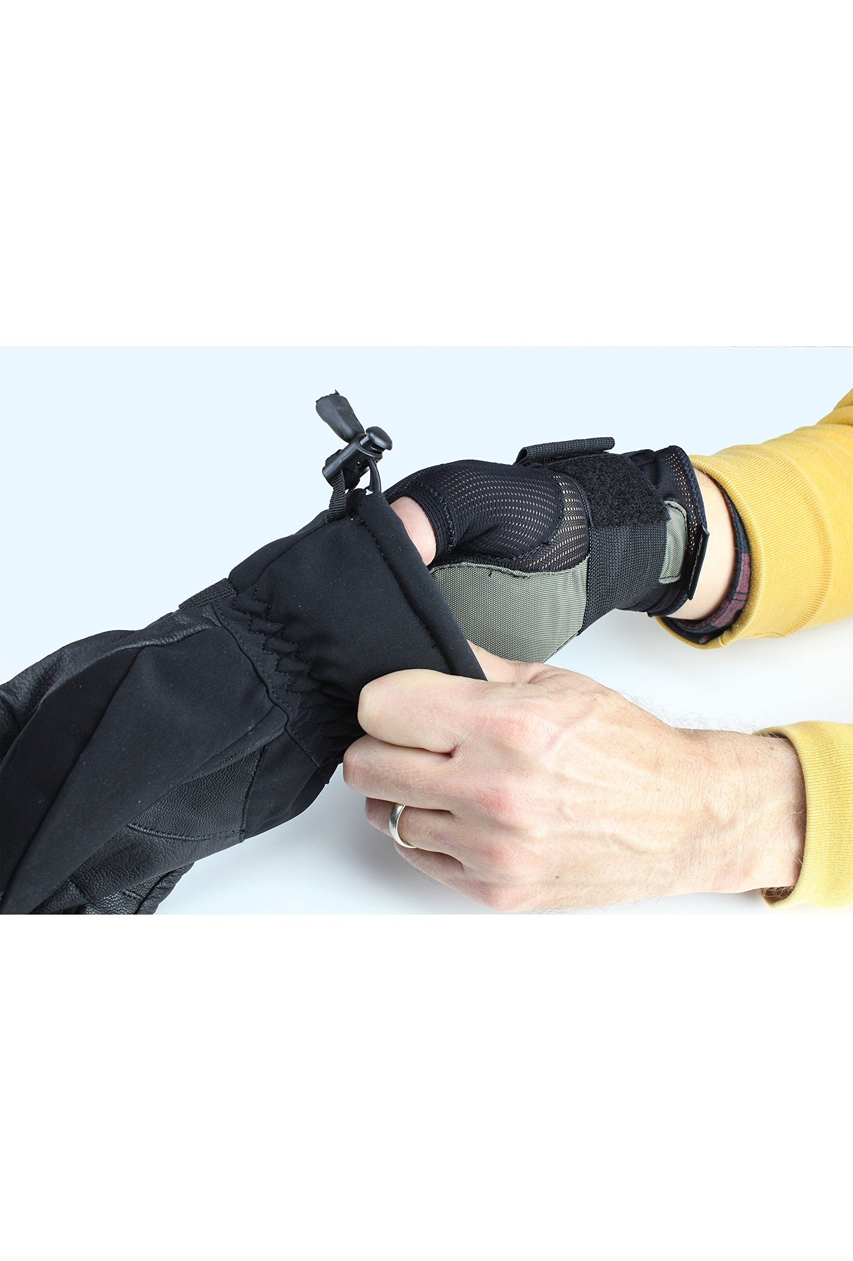 Seirus Innovation 5660 Jam Master EXO Under Glove Wrist Protection to Prevent Injury, One Size, Black
