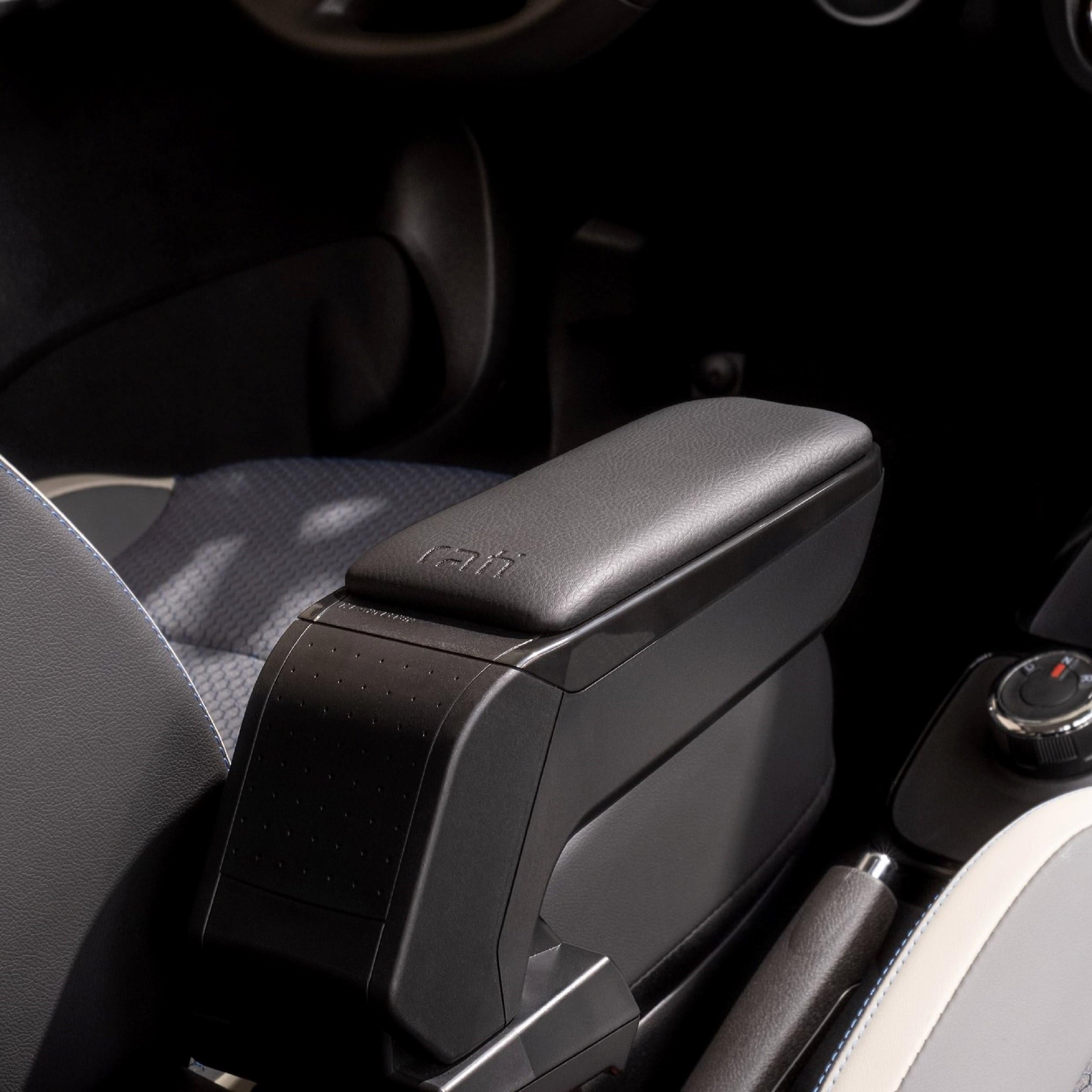 RATI ARMSTER S Bracciolo adatto per SMART FORTWO 2007-2014 [nero,pelle vegana] Bracciolo centrale retrofittabile con vano portaoggetti
