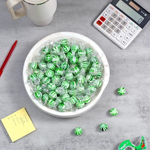 Miniatura 10 de Bolas de menta jumbo  3 libras  Caramelo a granel de menta  Caramelo rojo y blanco  Caramelos duros envueltos individualmente a granel