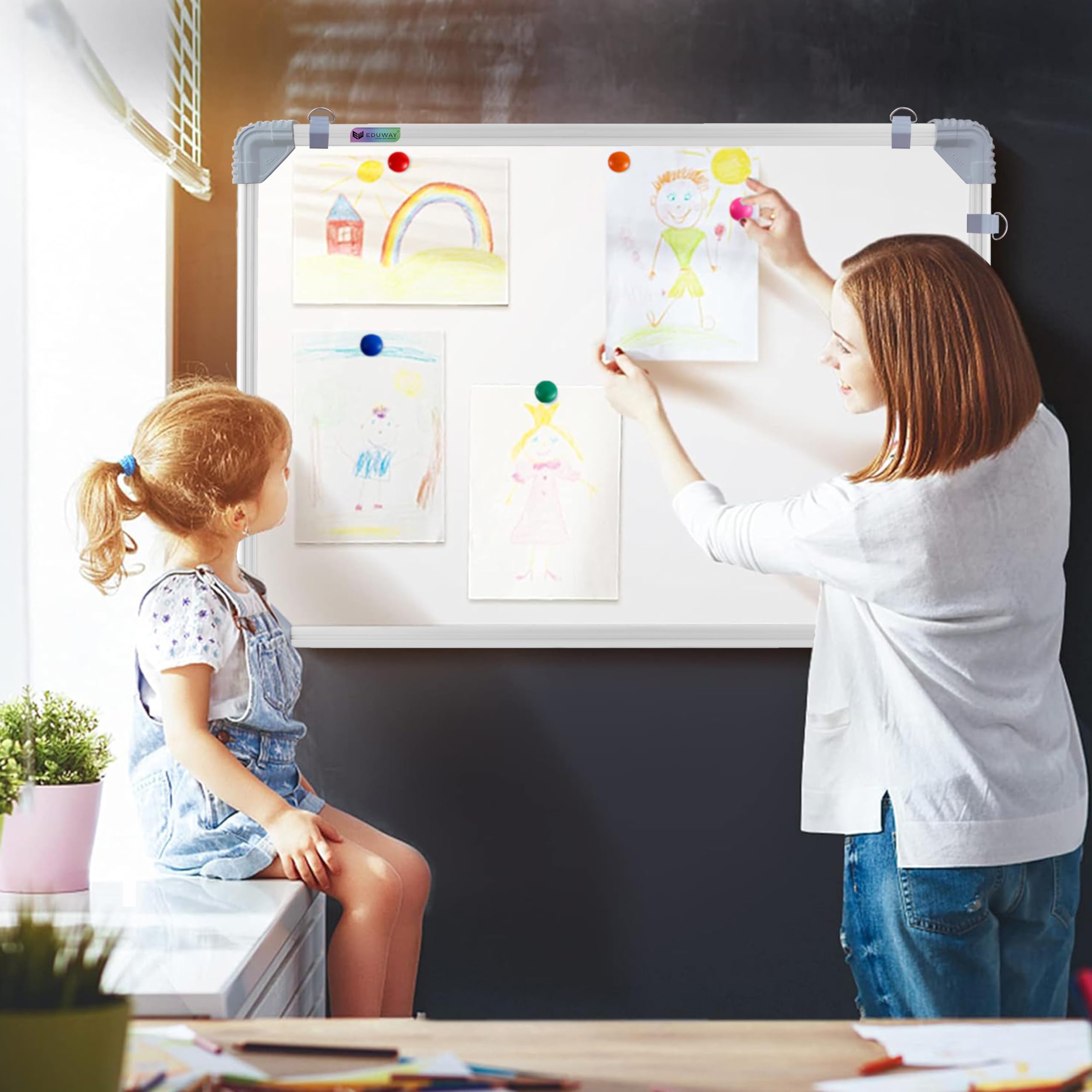 Eduway Magnetyczna tablica suchościeralna z (marker, kurz i magnesy), idealne zastosowanie do domu, biura, dzieci z przesuwanymi klipsami do zawieszenia, solidna aluminiowa rama i gładka powierzchnia