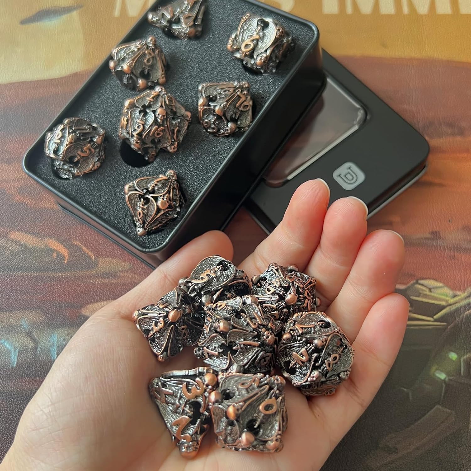 Unique Dice DND Metal Dice Set Skull Polyhedral Dice Set with Gift Metal DND Dice Set for MTG D&D RPG Table Games D4 D6 D8 D10 D12 D20 Role Playing Game DND Gifts for Players DM Game Masters
