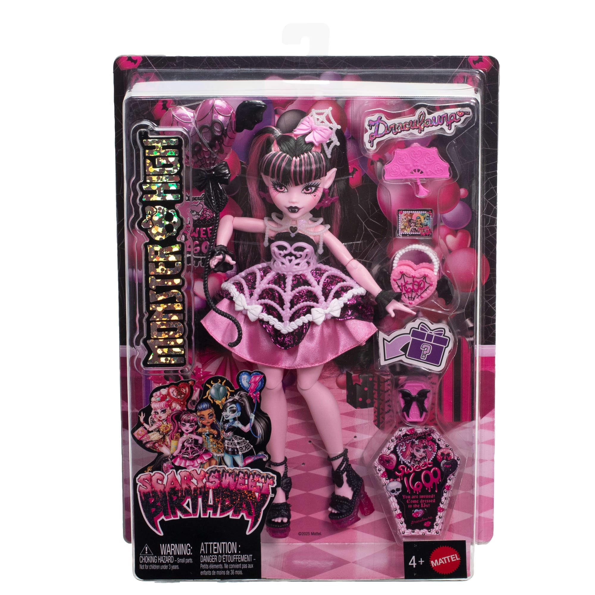 Monster High Straszysłodkie urodziny Draculaura Lalka zabawka w różowo-czarnej sukience z akcesoriami tematycznymi, w tym zaproszenie, „balon”, prezent i wachlarz, JBG74