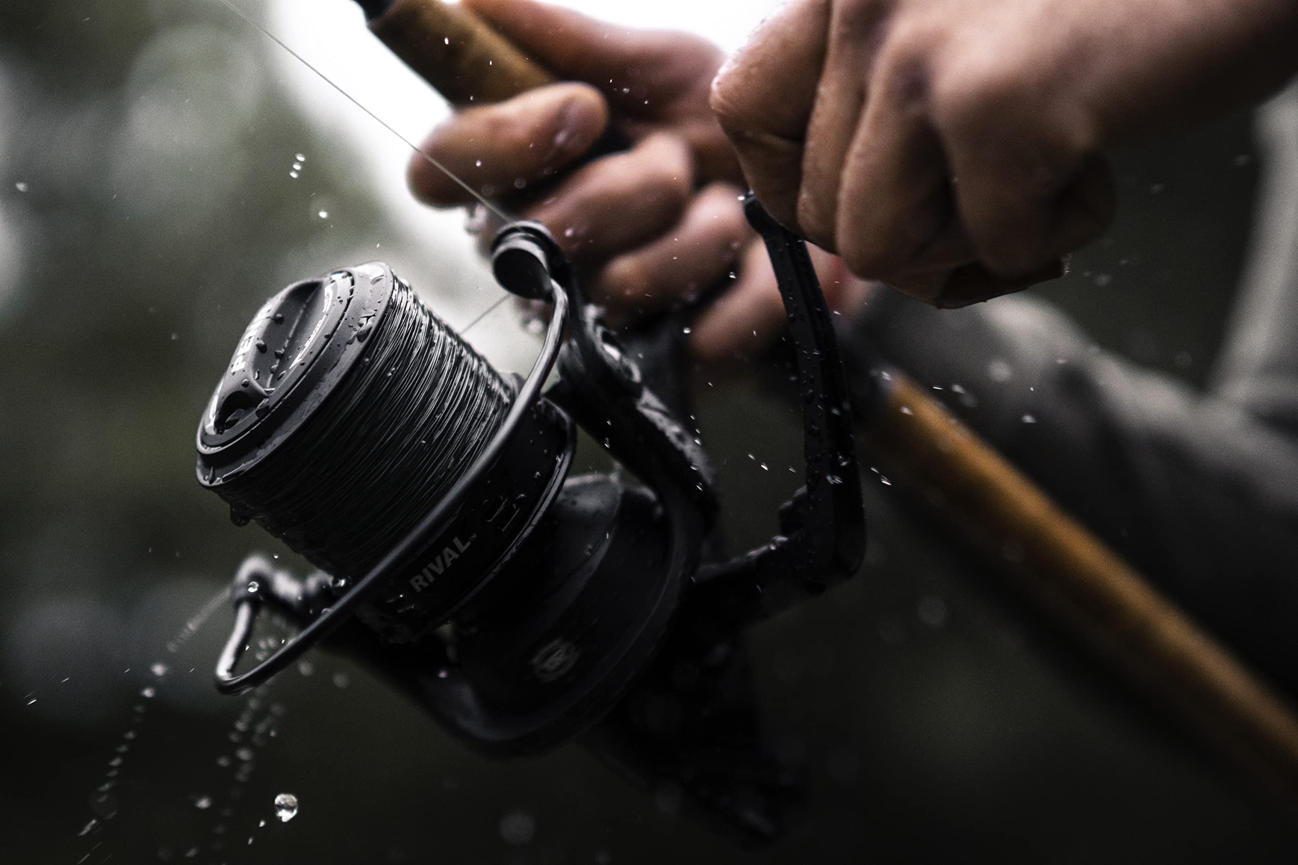 PENN Rival Longcast Fishing Reel - Lightweight Long Distance Casting Reel for Sea, Saltwater, Surf, Rock and Beach Fishing