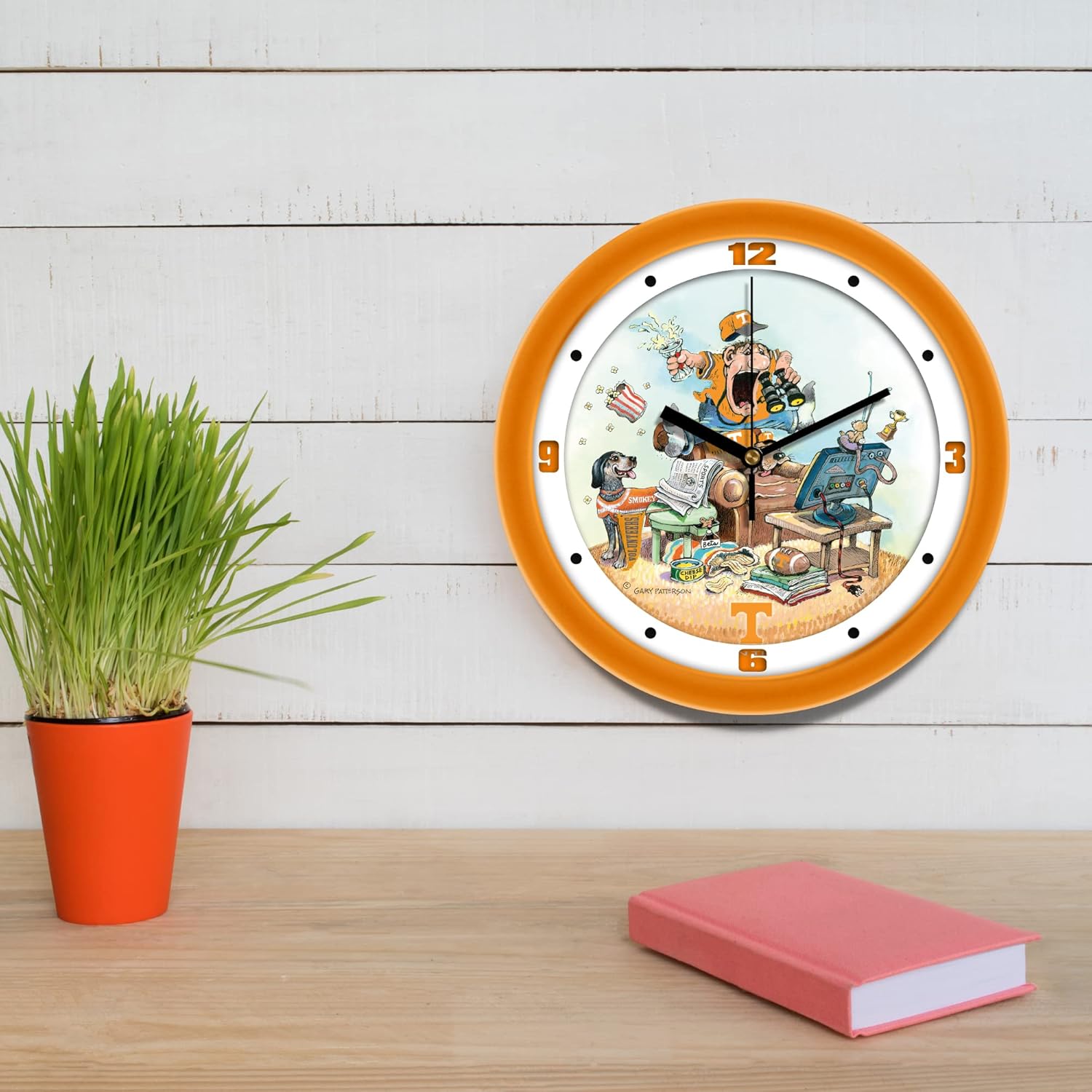 SunTime Tennessee Volunteers Football Wall Clock - The Fan by Gary Patterson - 11.5"