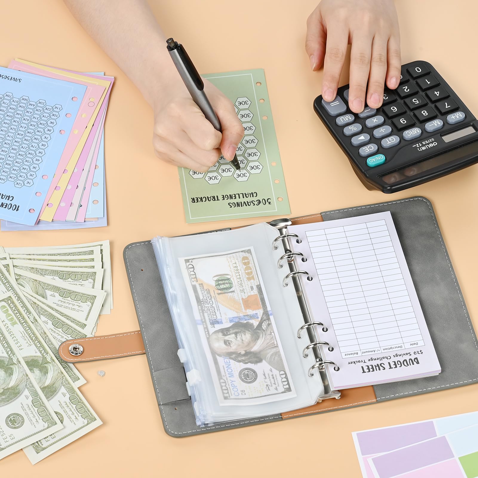 Raccoglitore Sfide Risparmio 100 Buste - Planner Budget Per Obiettivi Finanziari, Colore Rosa - Foto 3