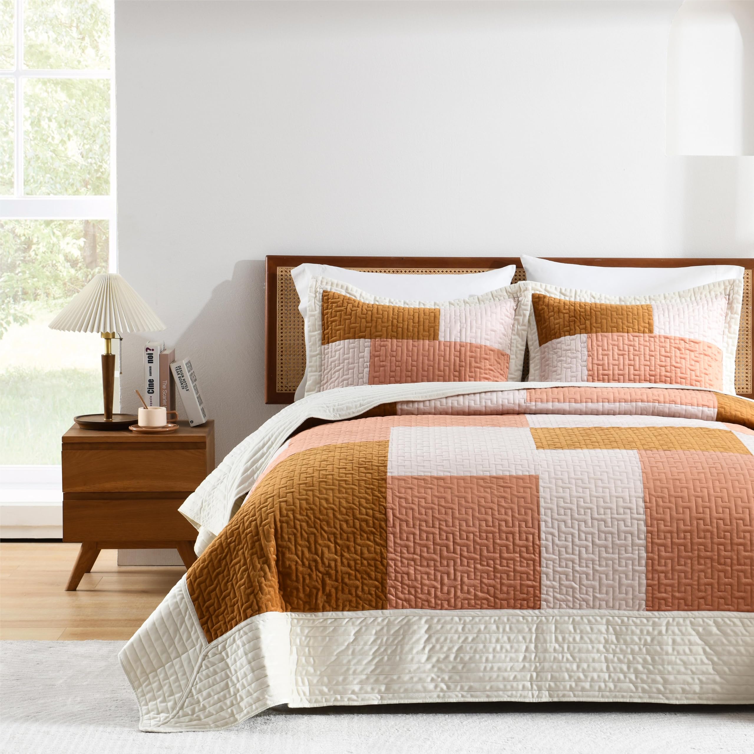 Colcha de verano tamaño Queen bohemia para renovar tu dormitorio con frescura rosa caramelo
