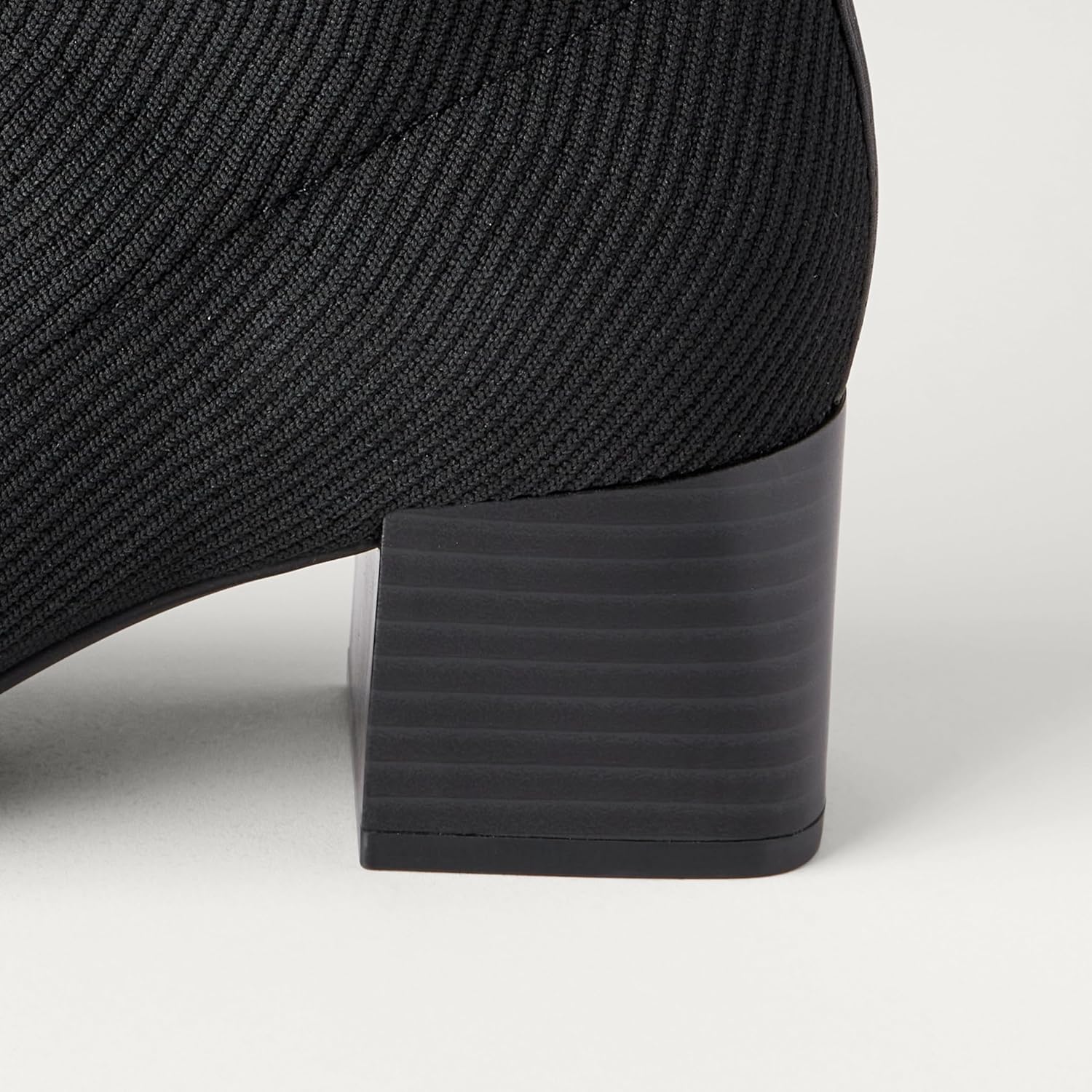 Amazon Essentials Women's Knit Stretch Ankle Boots - Image 5