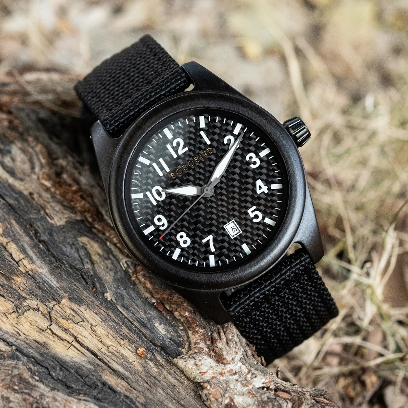 BOBO BIRD Orologio casual e da lavoro in legno con cinturino in nylon, quadrante in fibra di carbonio, movimento al quarzo giapponese, orologio da polso leggero con visualizzazione della data