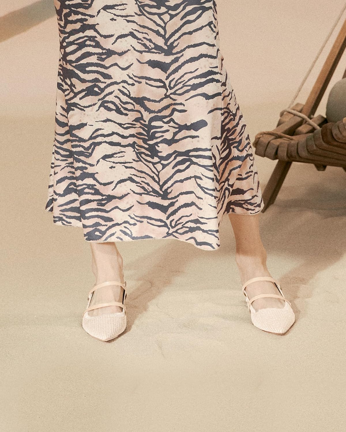 NEWBELLA Women's Pointed Toe Mules - Chunky Heel Slide Sandals for Women, Comfortable Commute Shoes, Open Back Summer Slippers, Casual Dressy Loafers - Image 6