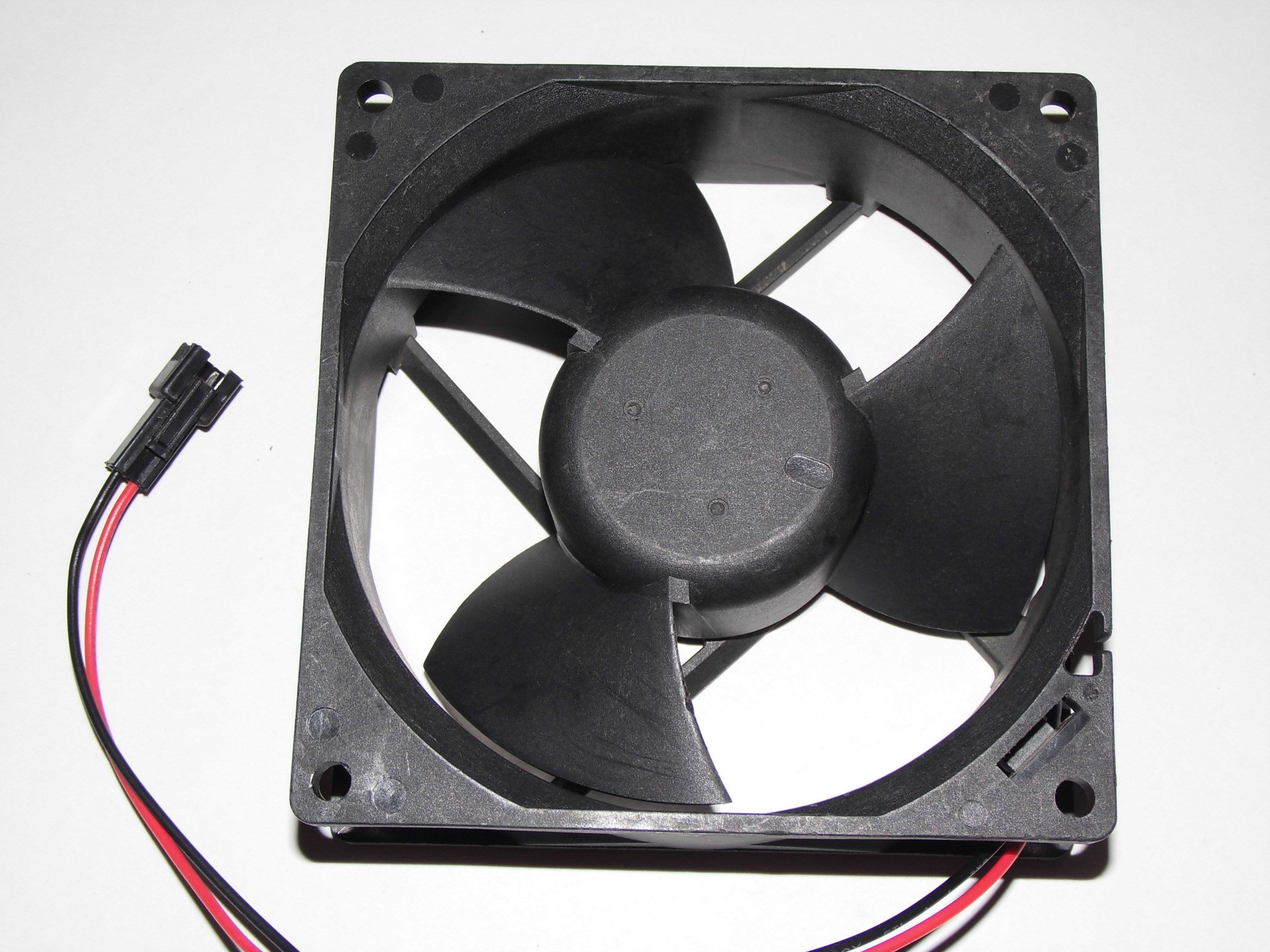 Ventilador de refrigeración EFB0924SHF -5Q10 de 90 x 90 x 32 mm, 24 V, 0,38 A, 2 cables, 9 cm
