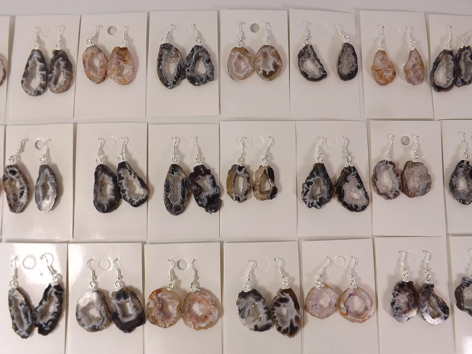 Agate Geode Gemstone Earrings, Stone Slice w/Druzy Crystals Center, 1-1.5 inch Dangle, Natural Edge, in Gift Box