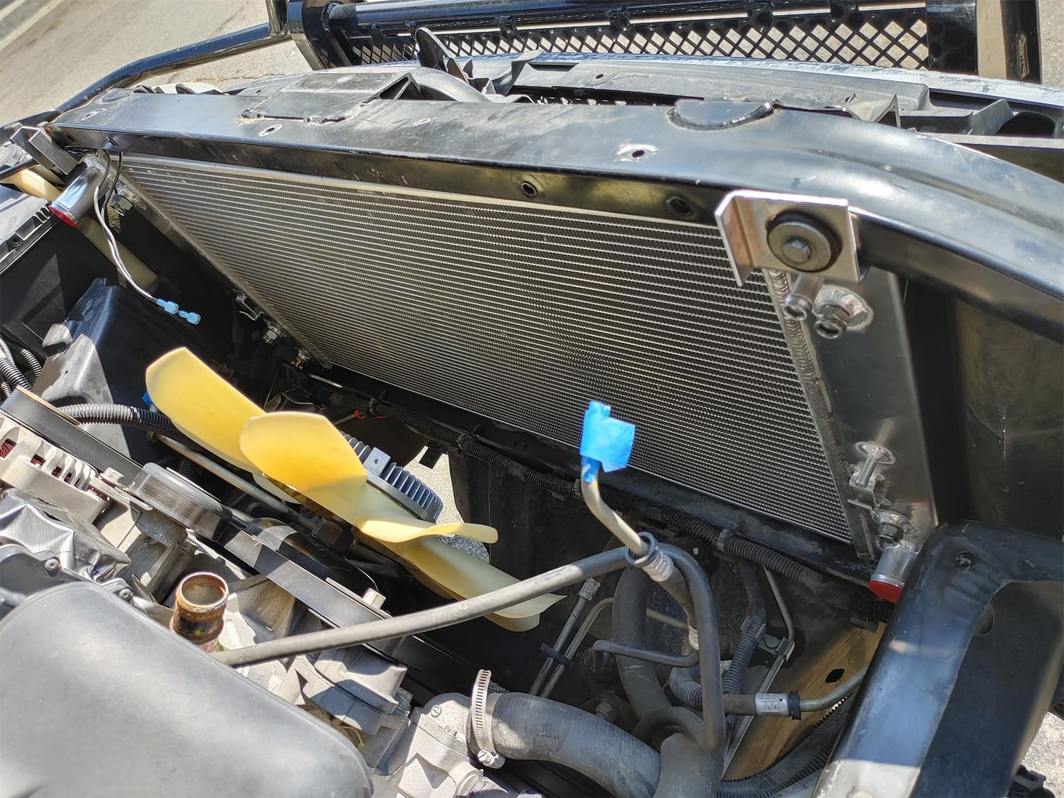 3/4 Row Aluminium CU2370 Radiator Compatible with 1999-2014 00 01 Chevy GMC Sierra Yukon Silverado Suburban Tahoe Escalade 1500 2500 3500 HD 4.8 5.3 6.0 6.2 V8 (4 Row Core-Duble Oil Cooler)