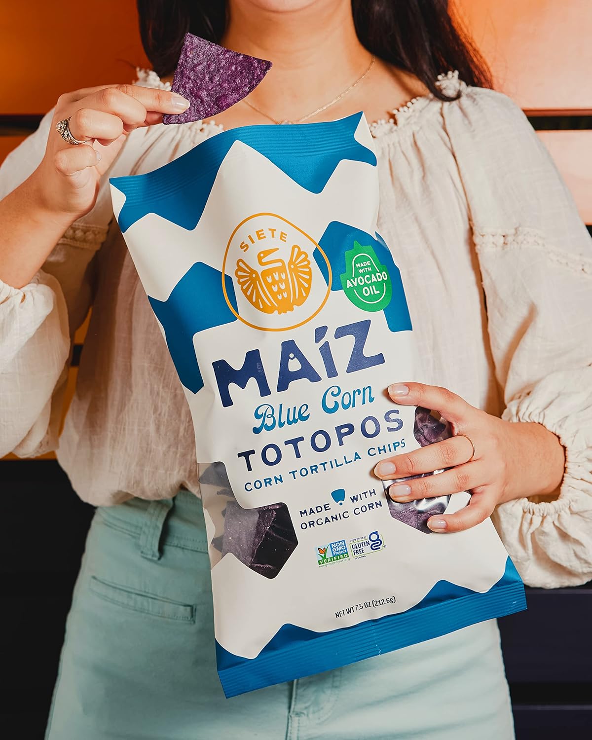 Siete Maiz Totopos Corn Tortilla Chips | Blue Corn | Gluten Free | Vegan Snacks | Non GMO & Organic Corn Chip | Made with Avocado Oil | Preservative Free | 7.5 Oz. Bag (Pack of 6)