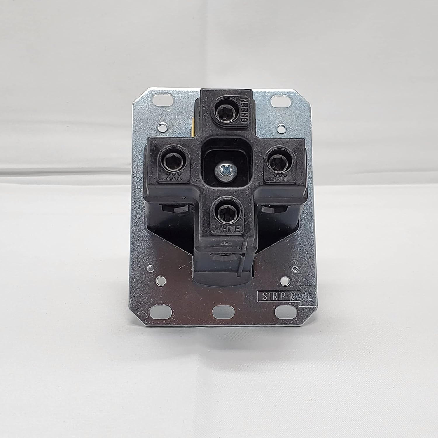 9450FR Industrial Grade 50 Amp NEMA 14-50 Receptacle Made in USA Single Flush 3 Pole 4 Wire Grounding 125/250V Black