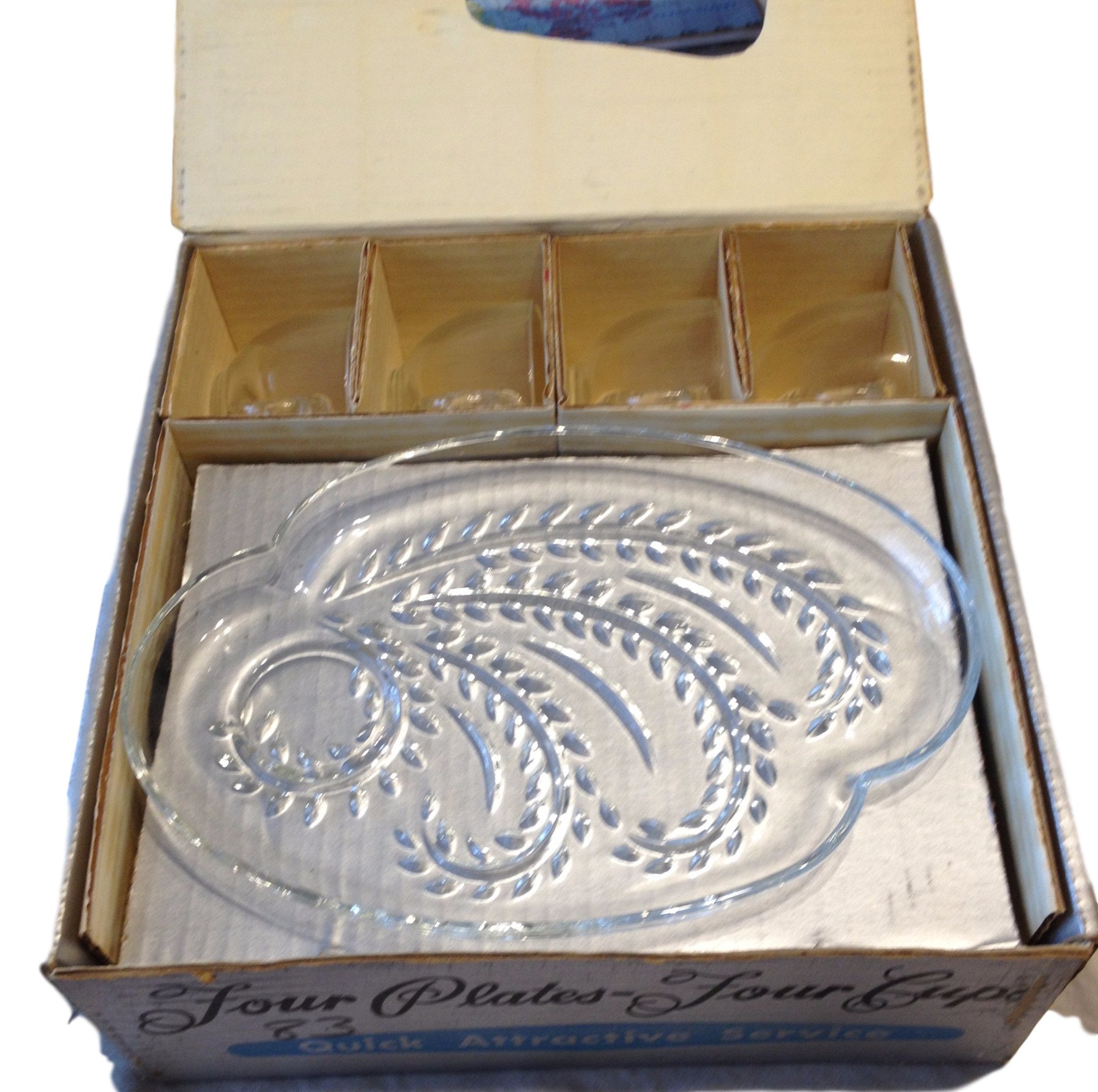 Darice, Timeless Miniature Glass and Drink Set