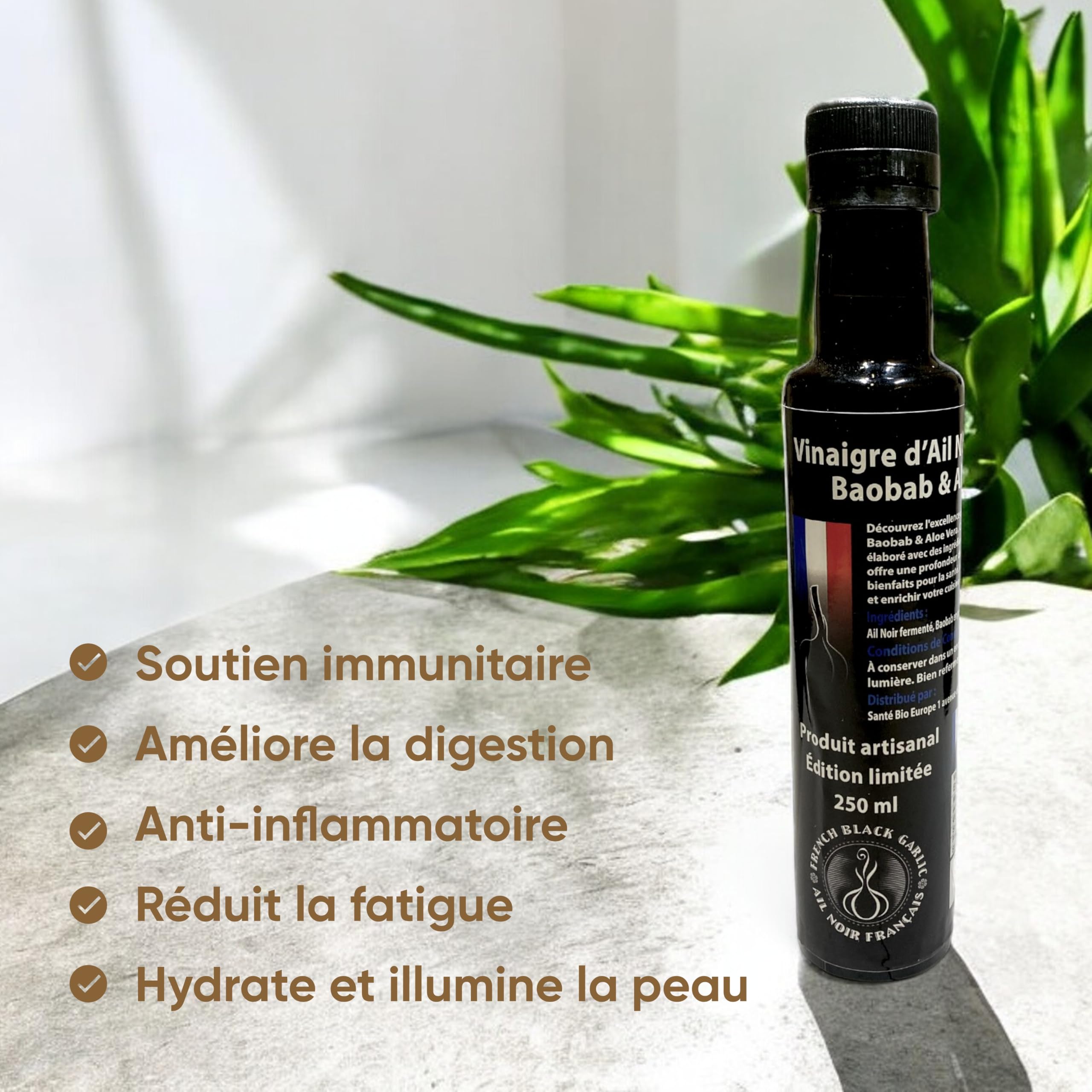 French Black Garlic - Vinaigre à l'Ail Noir, Baobab et Aloe Vera - Ingrédient Culinaire de Prestige - Antioxydant Naturel, Riche en Vitamines et Oligo-Éléments - 250ml