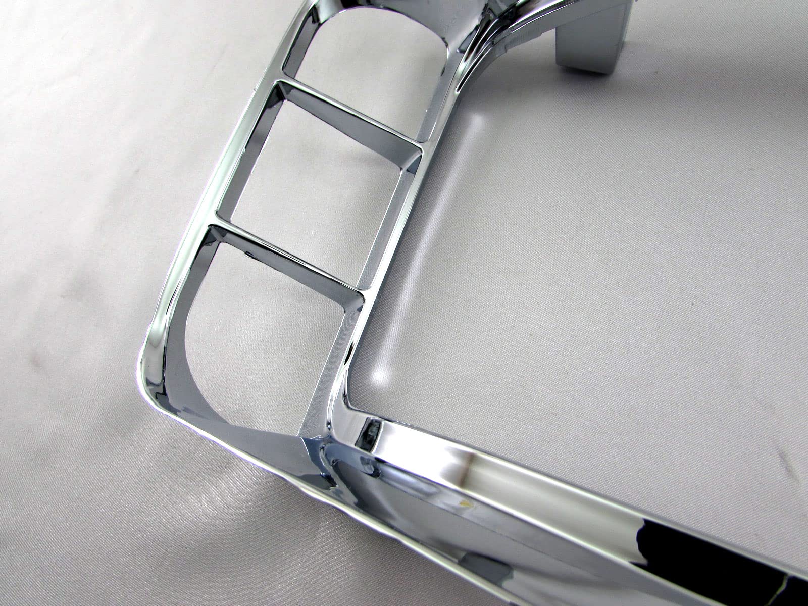 BRIGHTZ 三菱ふそう スーパーグレート メッキフォグライトカバー