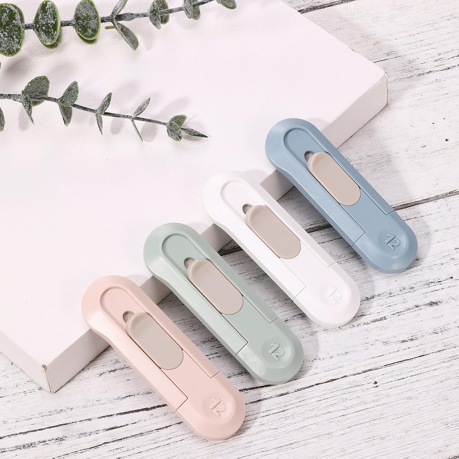 8 Pcs Box Cutter, Retractable Box Opener, Small Utility Knife, Package Opener, Easy Slide Retractable Cute Box Cutter for Opening Daily Express Boxes, Envelopes, Packages, Crafts, Office Home Use