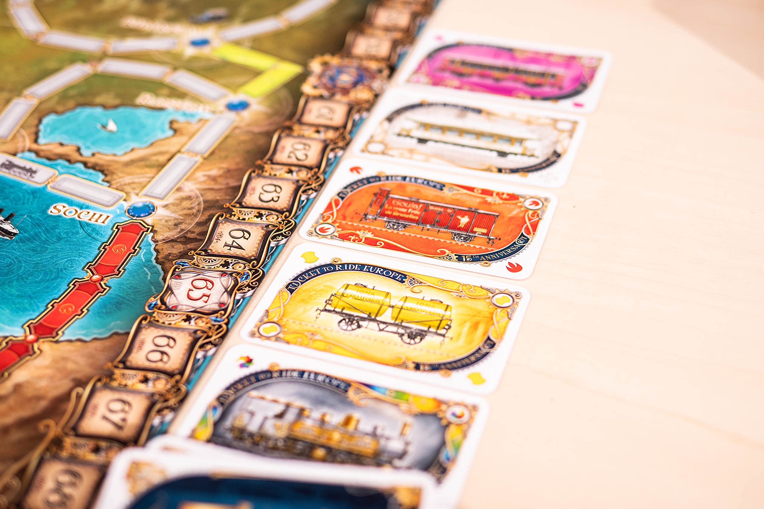 Asmodee - Ticket to Ride: Edizione Speciale 15° Anniversario, Gioco da Tavolo, Edizione in Italiano, 8521