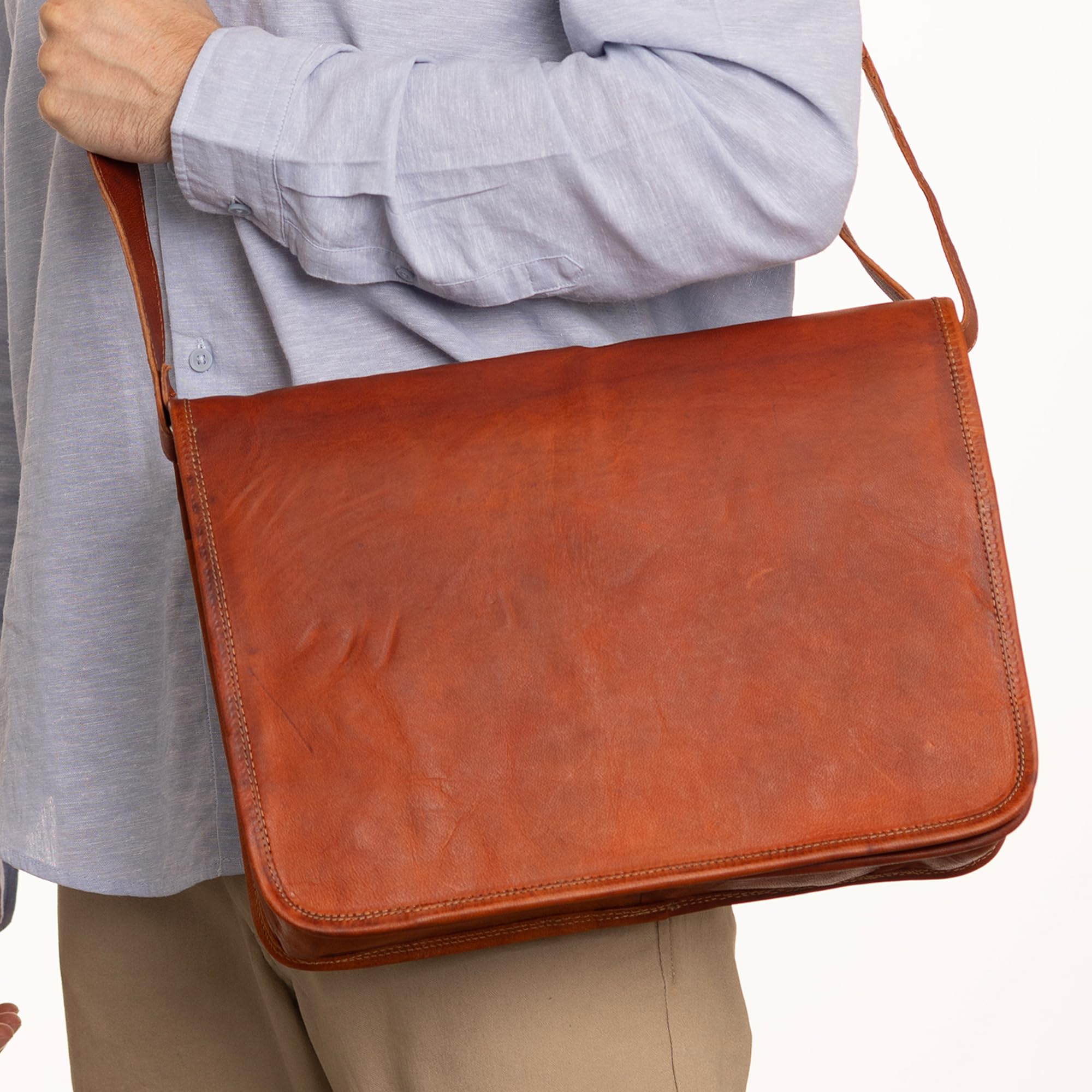 Gusti Umhängetasche Leder - Taylor 15'' Damen und Herren Umhängetasche Collegetasche Businesstasche Messengerbag Vintage Braun Leder