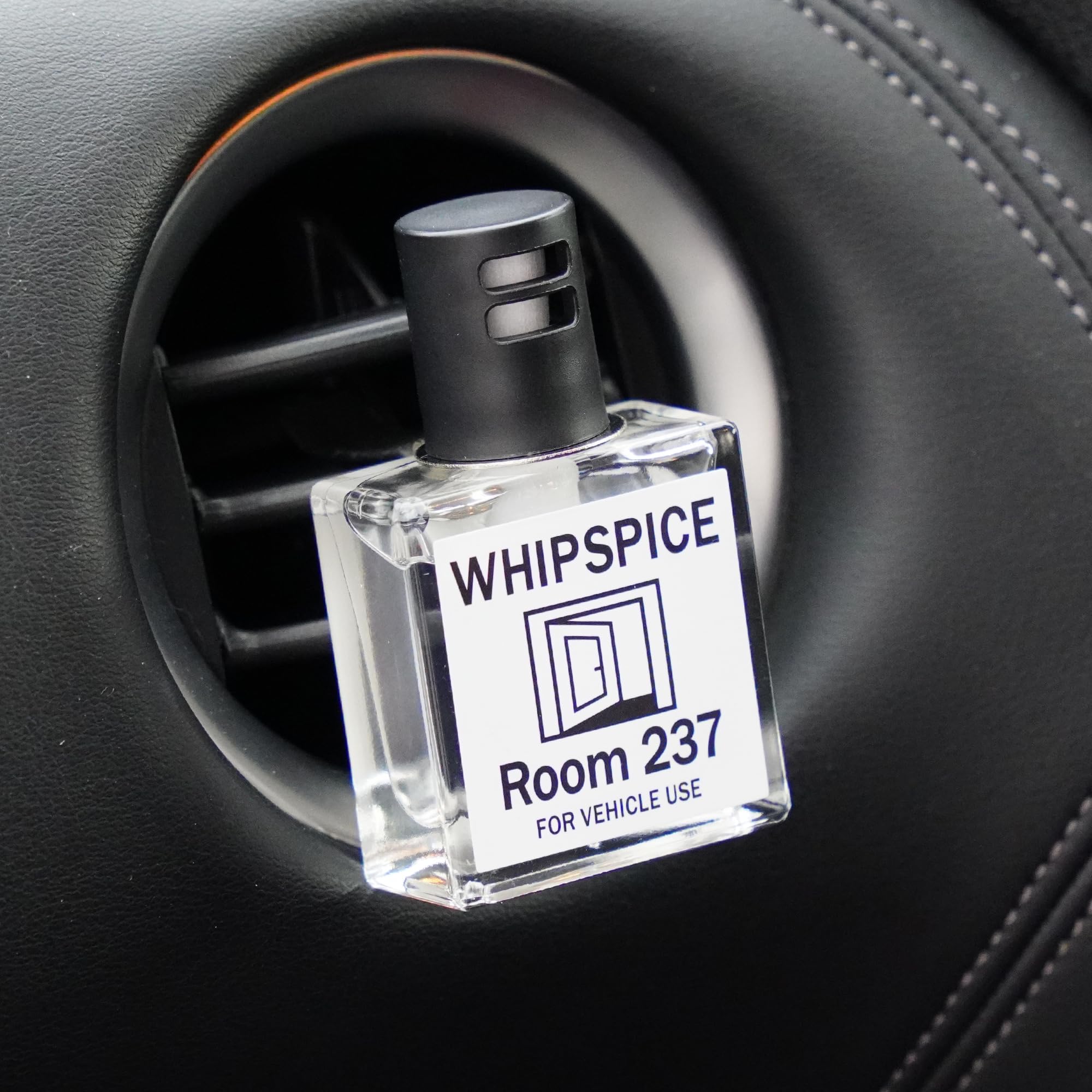 アロマディフューザー Amazon | WHIPSPICE ルーム237 ROOM237 車用芳香剤 エアコン吹き出し口
