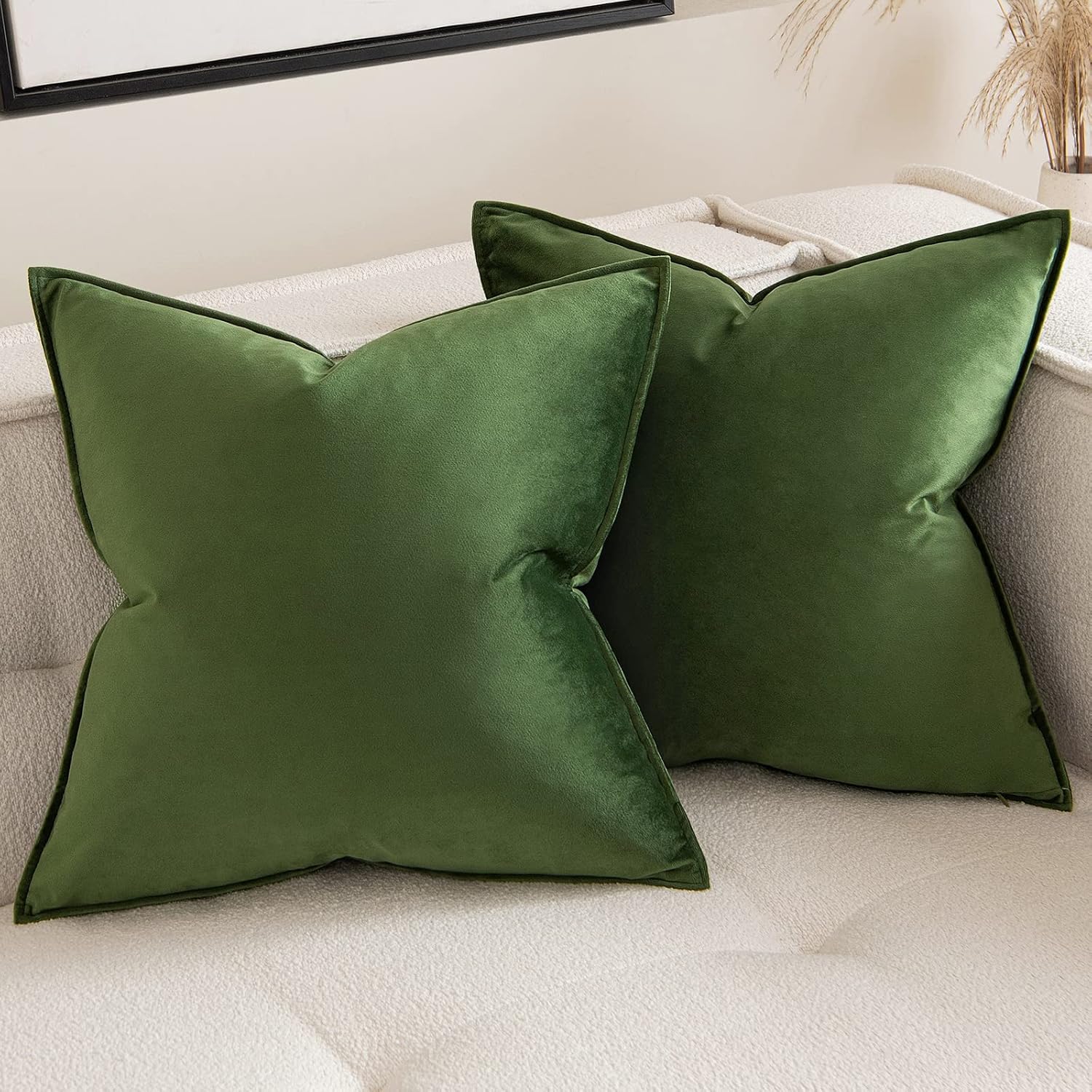 MIULEE Moss Green Decorative Velvet Throw Pillow Covers Soft Pillow Covers Spring Soild Square Cushion Case for Spring Sofa Bedroom 18x18 Inch 45x45 cm 18" x 18" (Pack of 2) Moss Green