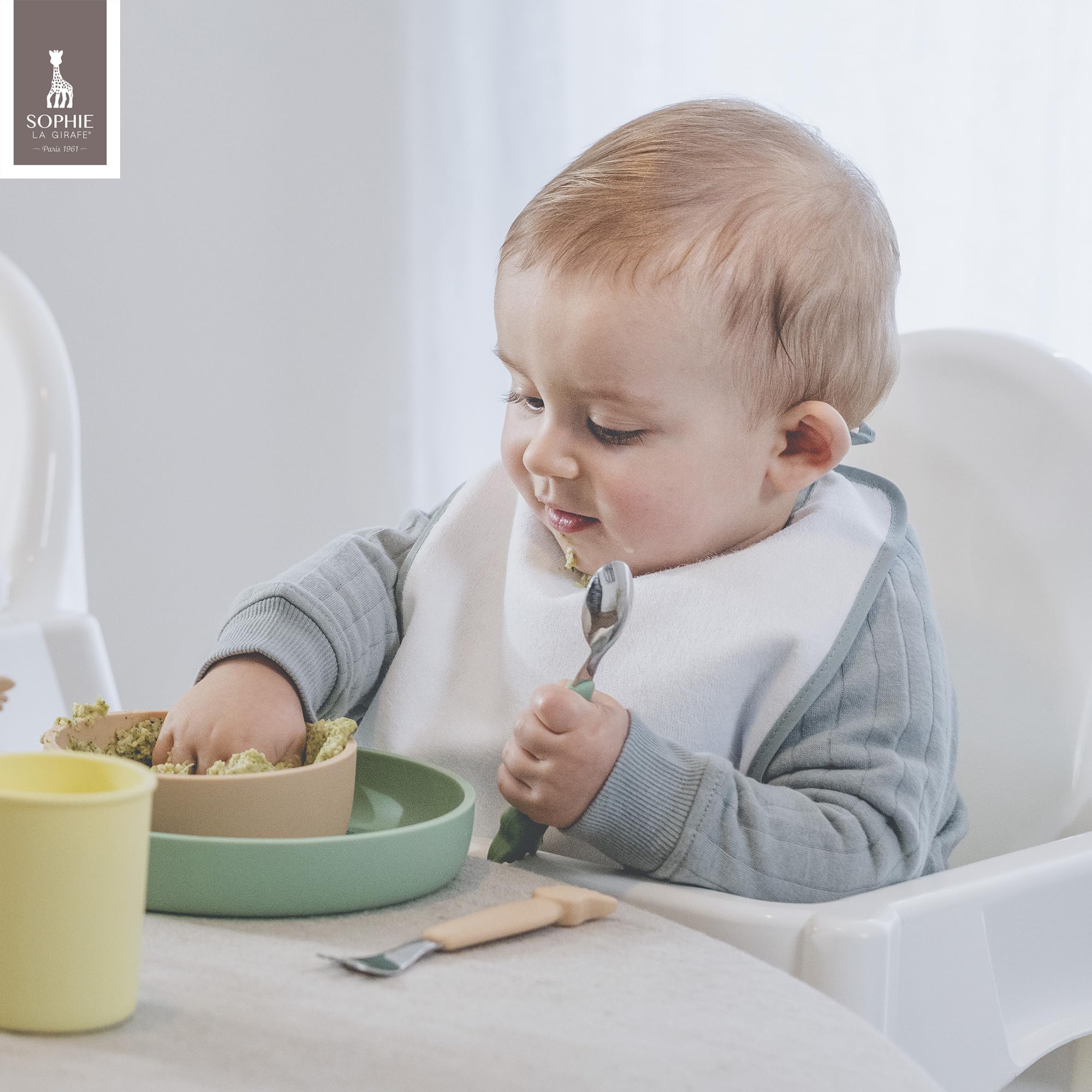 Sophie la Girafe Set de Repas en Silicone - Assiette, Bol, Verre et Cuillère Passe au Lave Vaisselle et Micro-ondes