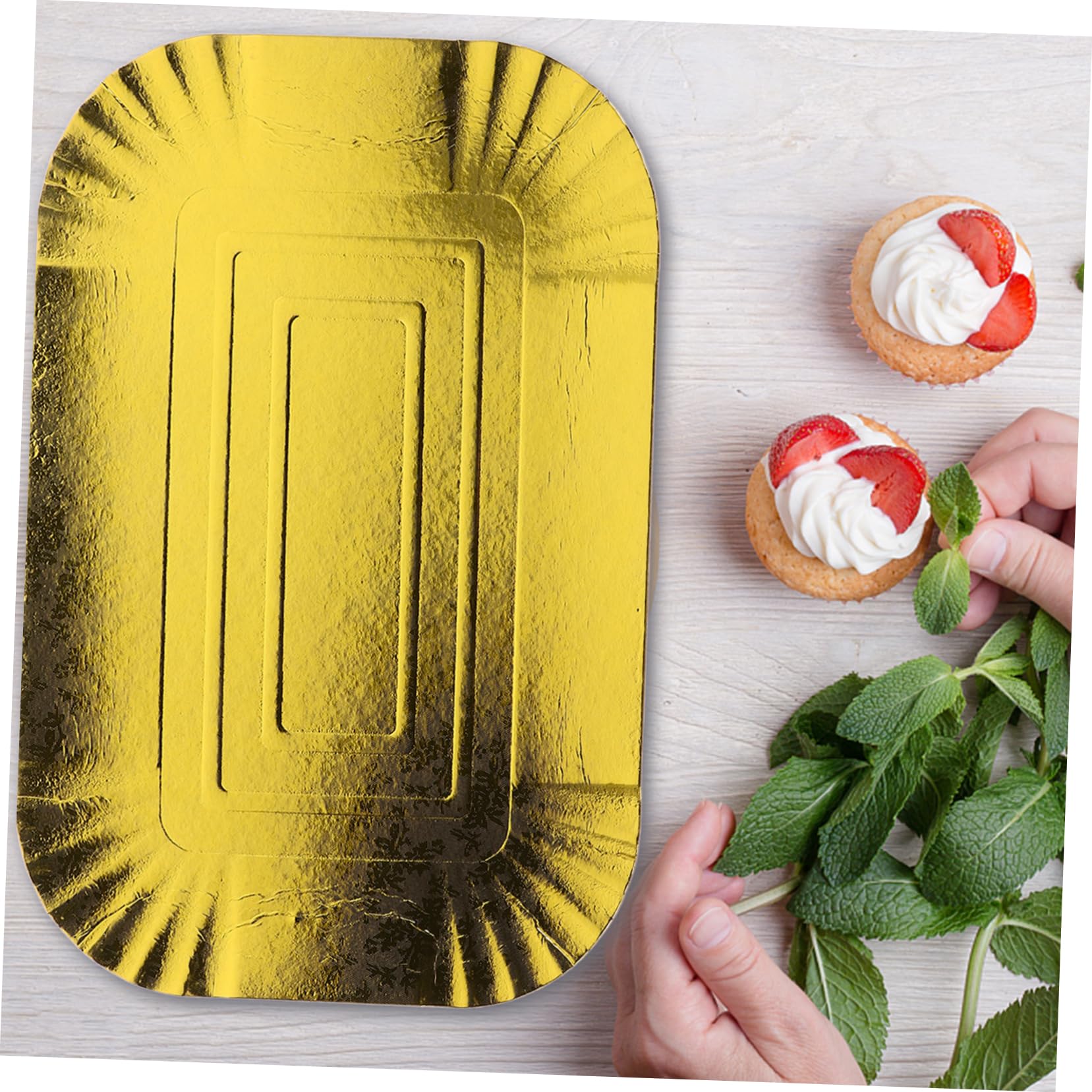 Ipetboom Platos de Papel Desechables Dorados Diseño Sencillo, Bandeja de Aluminio para Picnic y Cocina, Paquete de 10 Unidades Resistentes y Elegantes