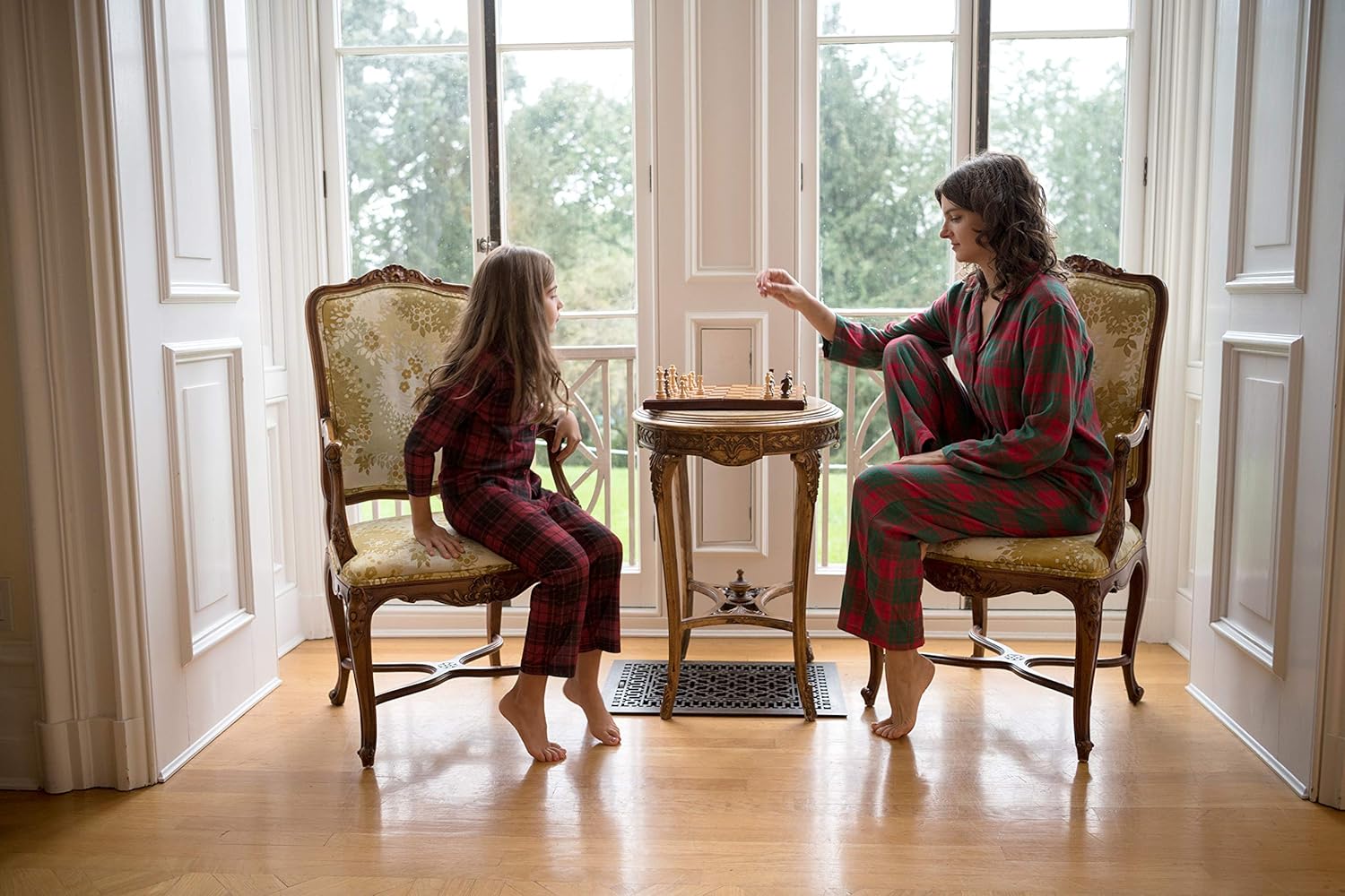 Leveret Kids Button Down Pajamas Boys & Girls 2 Piece Christmas Pajama Set (Size 2-14 Years) - Image 4