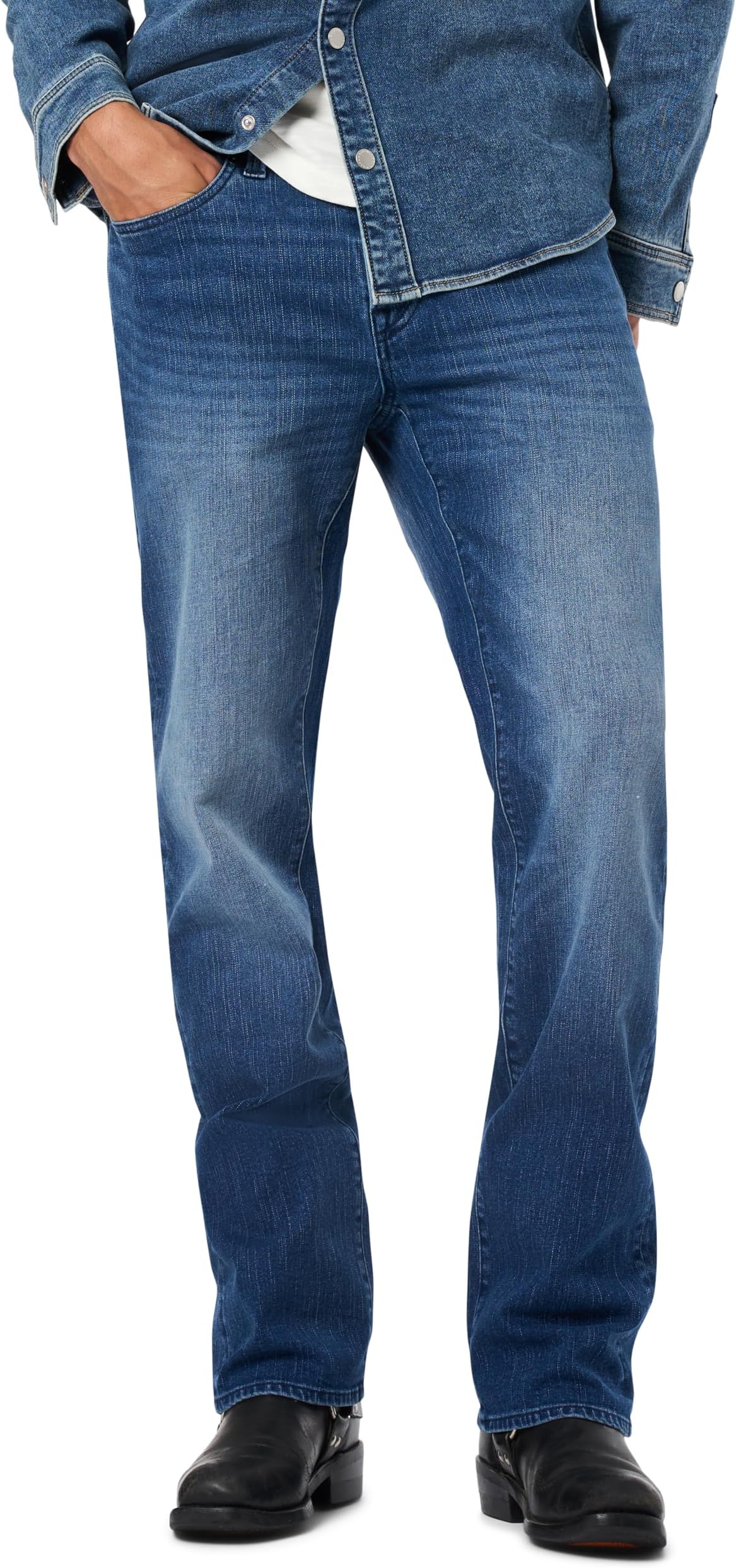 Mens Relaxed Straight Leg Driven Jean with Stretch Fabric