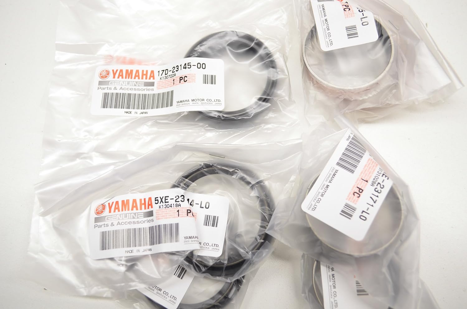 Yamaha 17DW003B0000 Front Fork Seal Kit Automotive