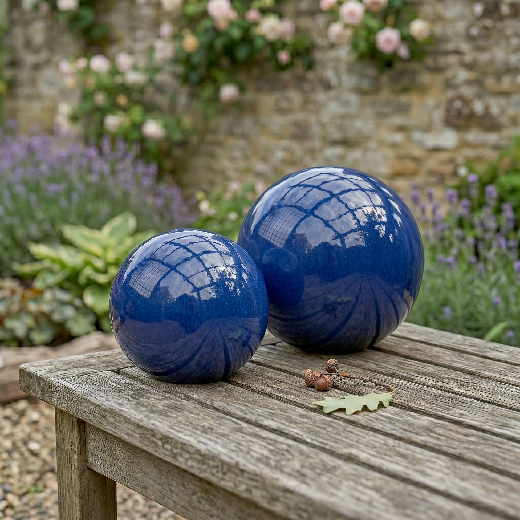 teramico Boules de Jardin en Céramique Résistantes au Gel | Fabrication Artisanale | Décoration Extérieure Unique | Plusieurs Tailles et Couleurs (Bleu Roi, Lot de 3)