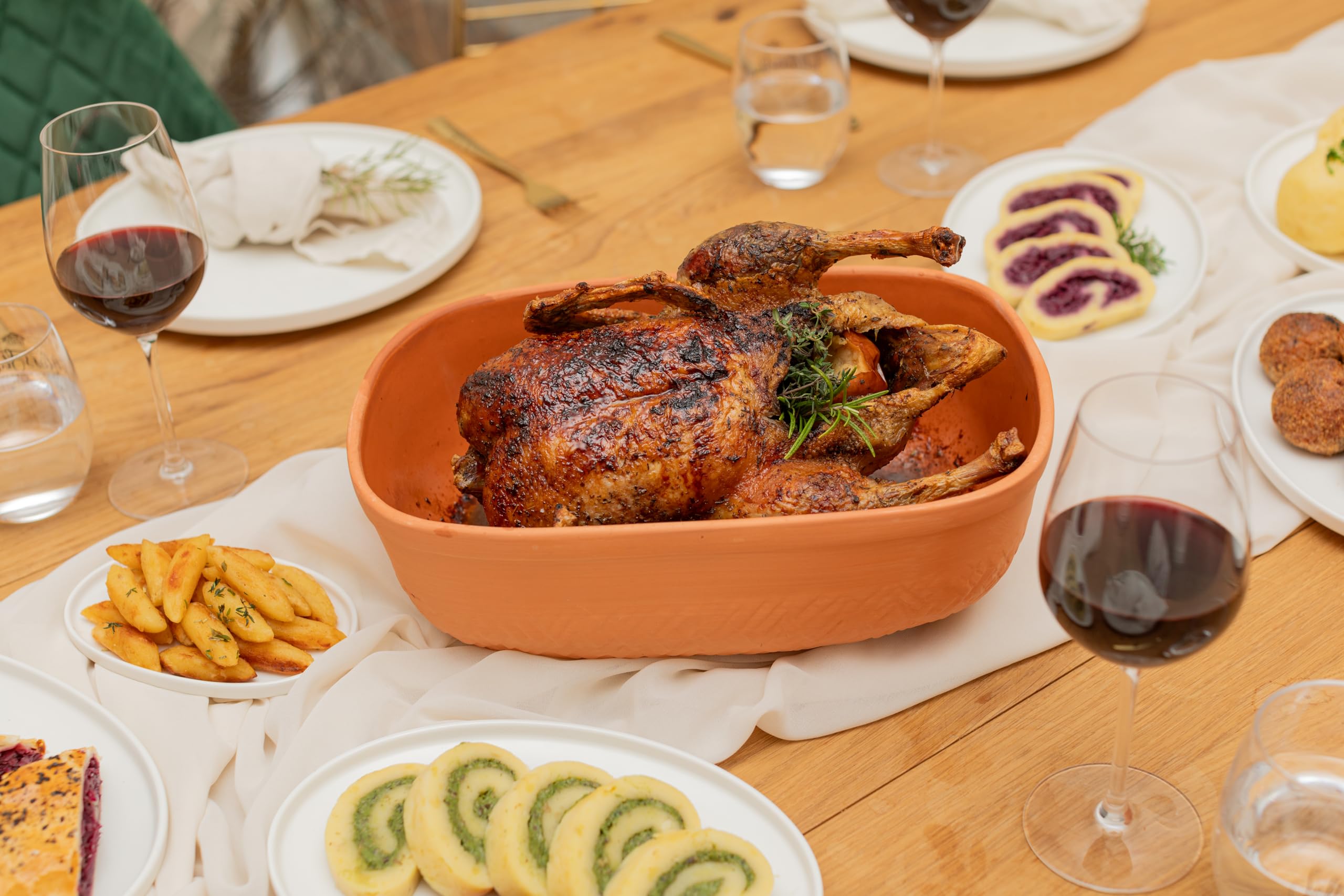 MÄSER 934115 - Olla de cerámica con tapa, capacidad aprox. 4,5 L, olla de cerámica para cocinar al vapor sin grasa, como olla romana para asar, guisar o cazuela en el horno, arcilla natural