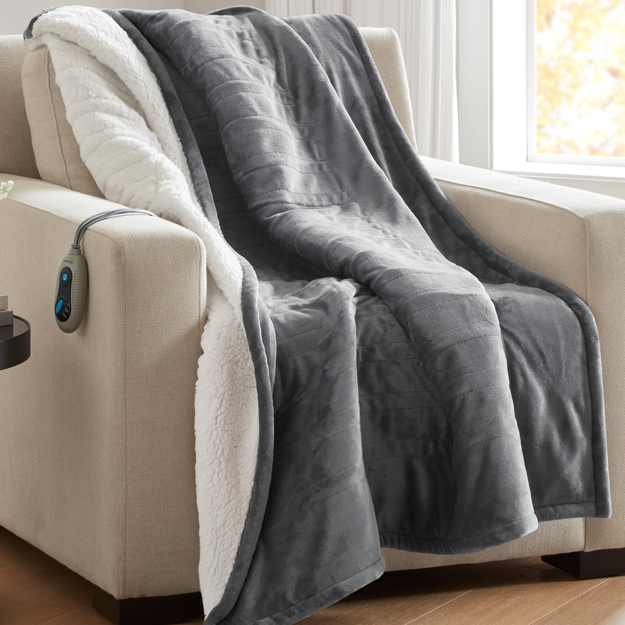 Beautyrest Reversible Heated Throw - Plush/Sherpa Heating Blanket, Grey | Dual-Sided Plush Sherpa Heating Blanket, 20 Heat Settings & 1-10 Auto Shut Off , Oeko-Tex Certified & Machine Washable