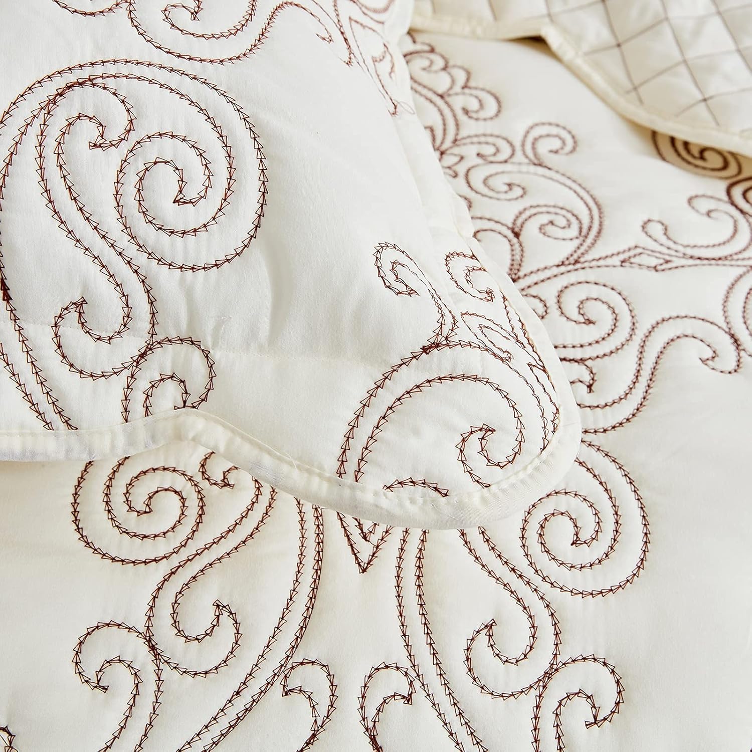 CHIXIN Oversized Bedspread Coverlet Set King Size - Lightweight Bedding Cover - Beautiful Stitching - 5 Piece Reversible Bedspread - Luxury Damask Paisley Pattern (King, Ivory) - Image 9