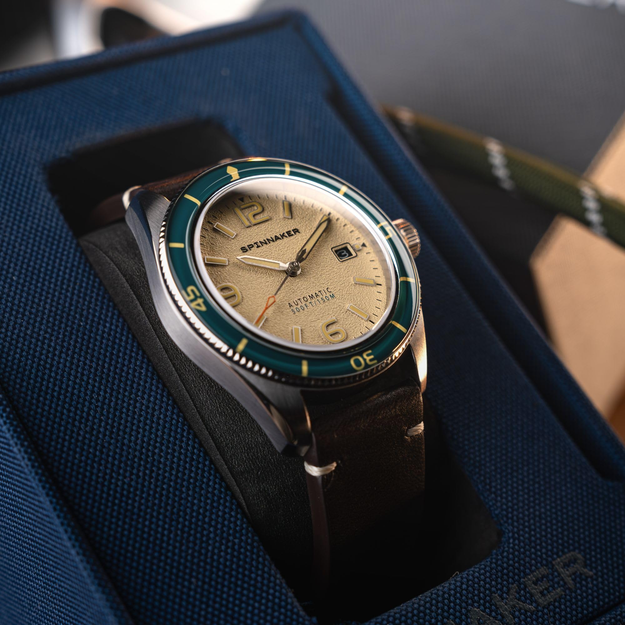 Spinnaker Fleuss SP-5055 - Orologio automatico da uomo, con cinturino in pelle, 43 mm