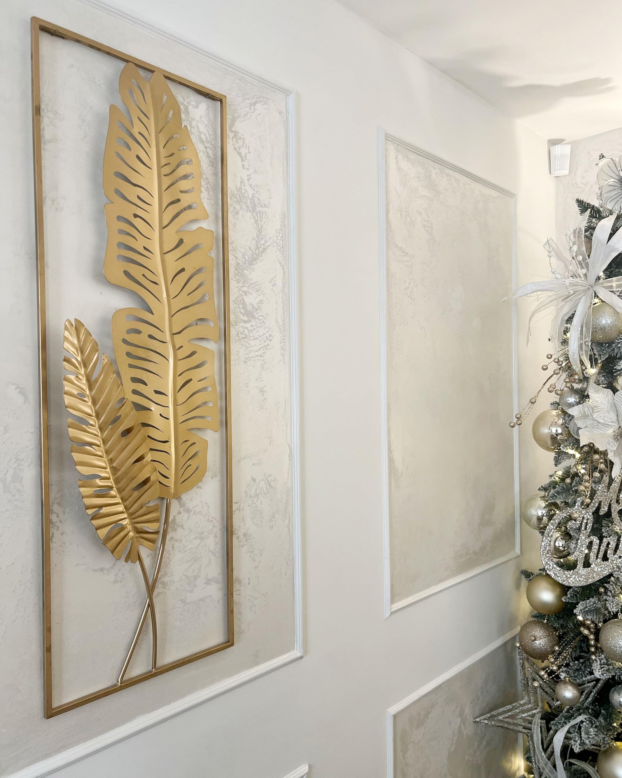 Beliani Décoration Mural sous Forme de Tableau Rectangulaire avec Motif de Floral Dorée sur Fond Blanc pour Salon Moderne