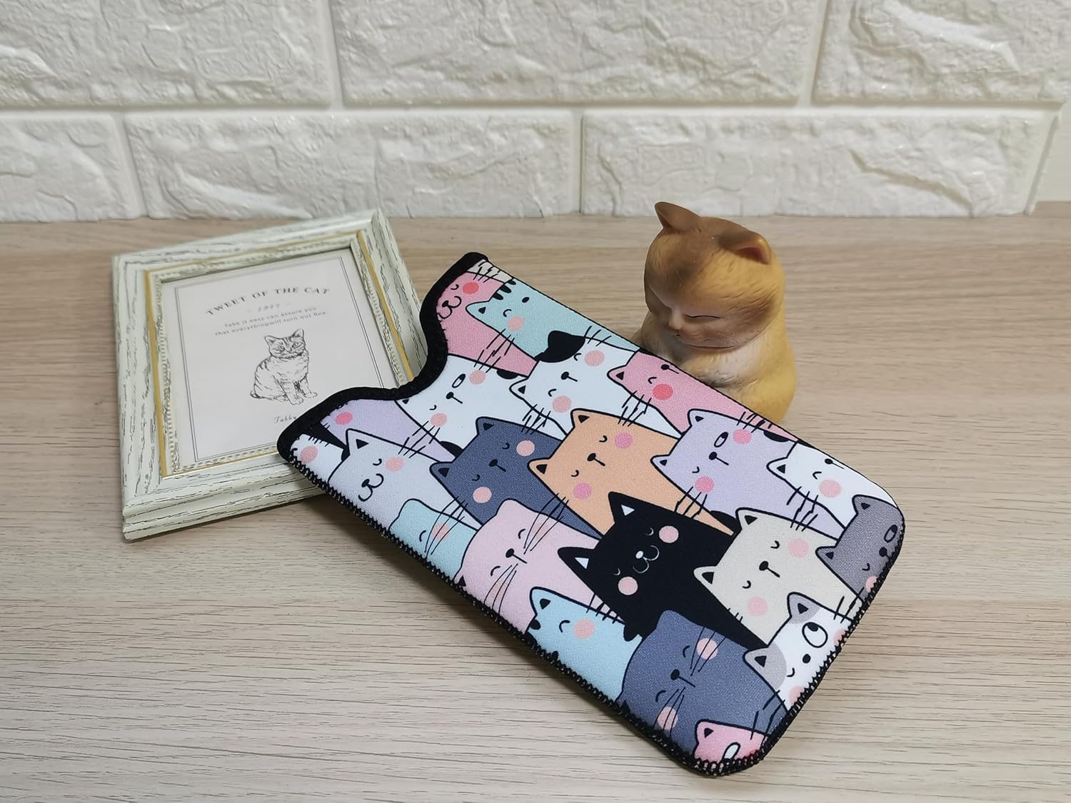 Tainada Neoprene Shockproof Phone Sleeve Pouch Carrying Case for Women with Neck Lanyard, Belt Loop Holster for iPhone 17/16/15 Pro Max, 16/15/14 Plus; Samsung S25, S24, A56. A55 (Doodle Cats Style 2) - Image 3