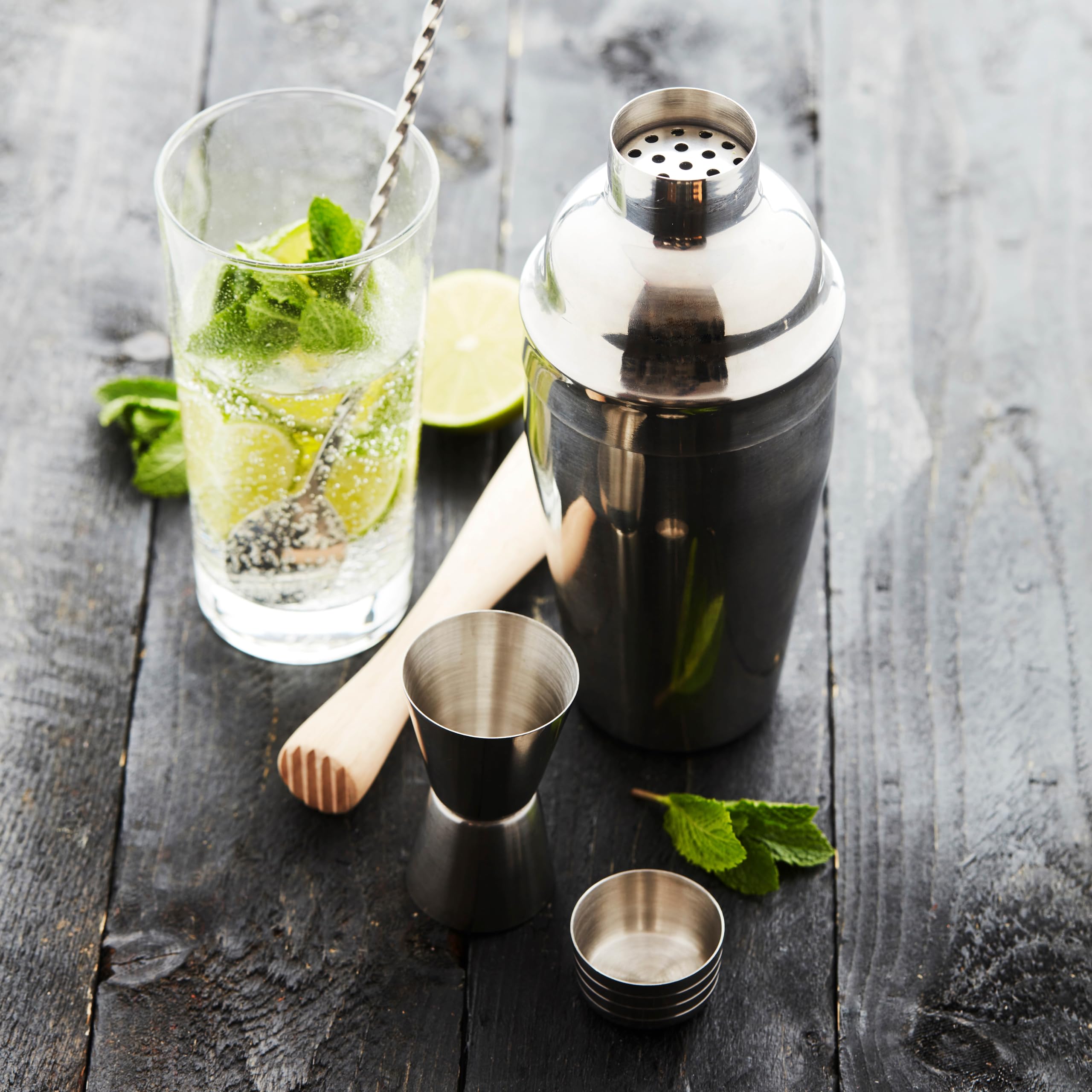 Point-Virgule Set à Cocktail avec Shaker Cocktail, Cuillère Cocktail, Doseur Cocktail et Pilon Cocktail, Cocktail Kit en Acier Inoxydable, 4 Pièces, Neutre | shaker inox • Acier inoxydable • Argenté • 10.5x10.5x3.2cm