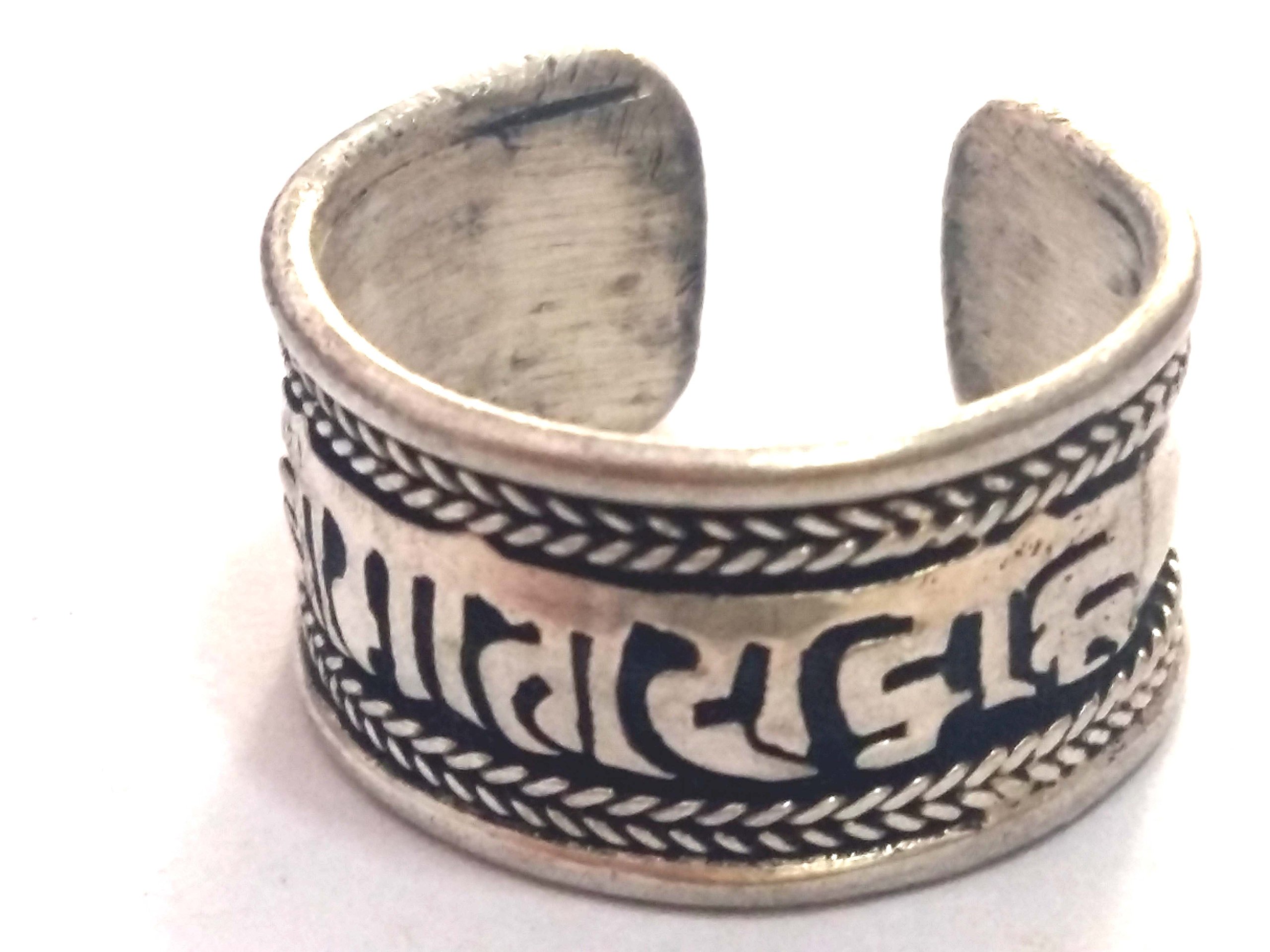ASTROGHAR Handmade Adjustable All size Nepal Tibetan Om Mani mantra FINGER RING Handicraft (B00MK0XR7G) Amazon Price History, Amazon Price Tracker