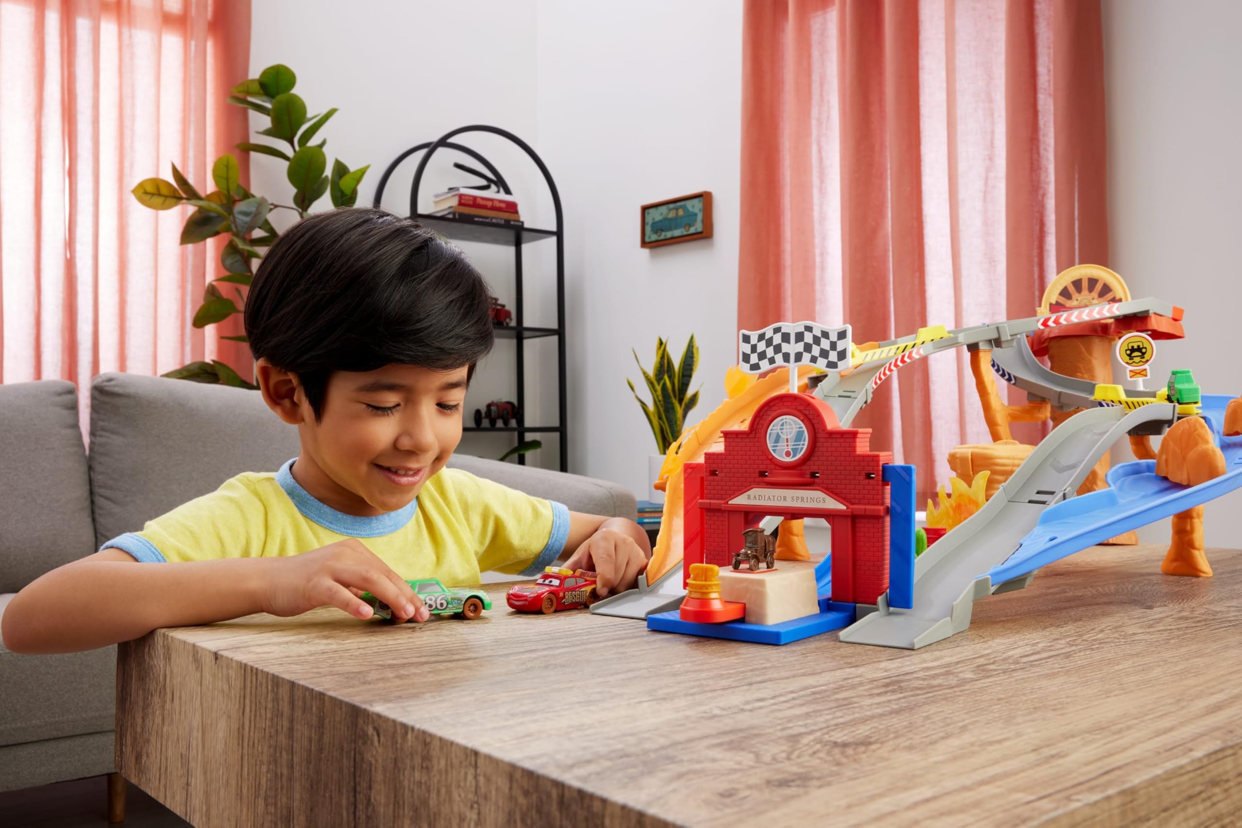 Amazon.co.jp: Mattel (マテル) ディズニー&ピクサー カーズ トイ