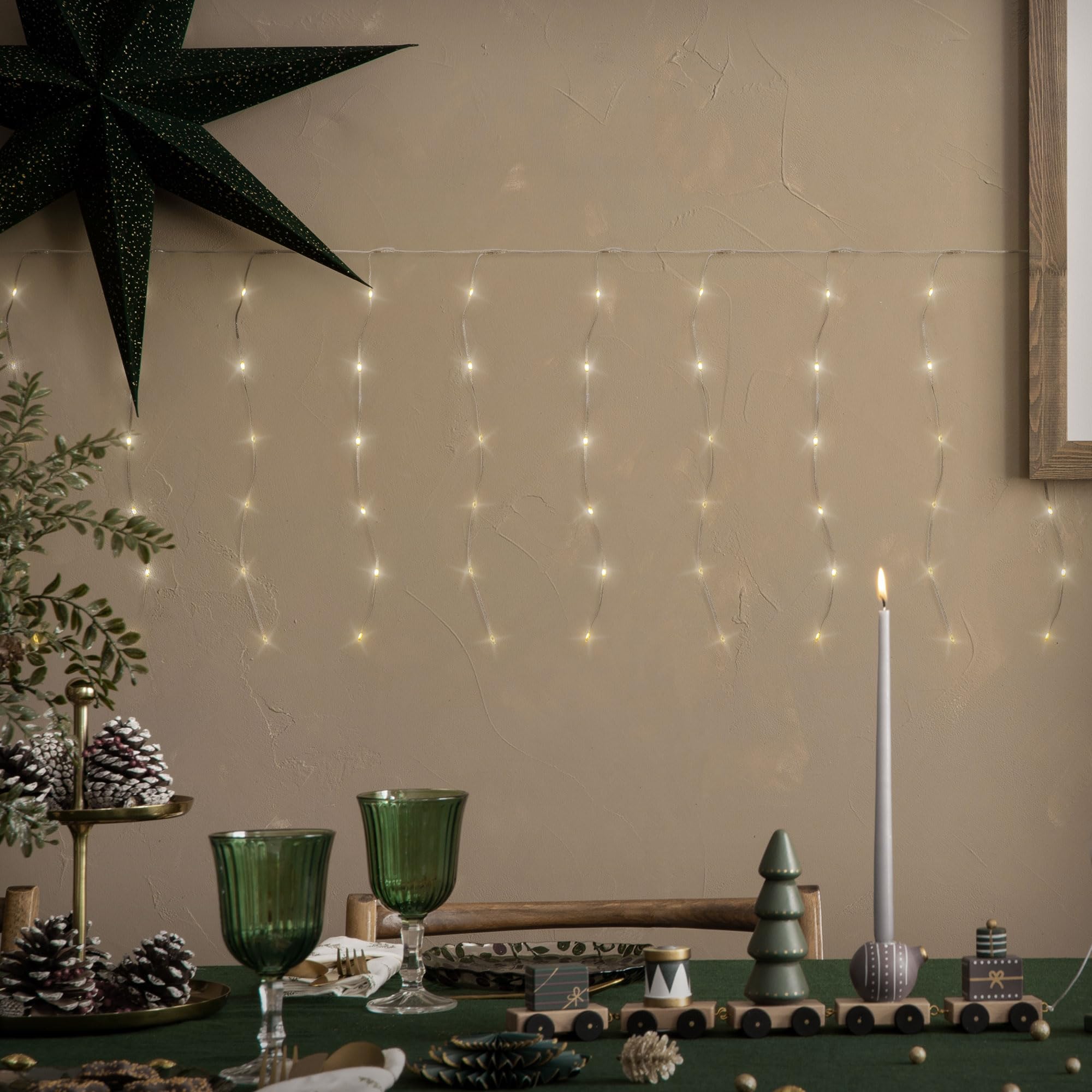 ECD Germany LED Lichtervorhang 6m, 240 LEDs Warmweiß, Timer, 19 Modi, Weihnachtsdeko Innen/Außen, 40 Stränge, LED Lichterketten Vorhang mit Fernbedienung, Weihnachten Fenster Lichterkettenvorhang