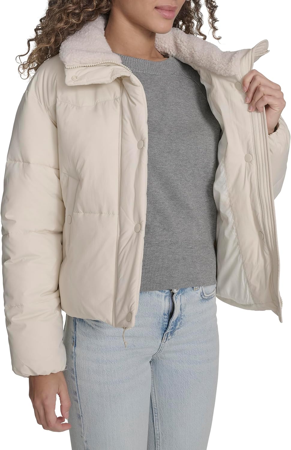 Levi's womens Western Puffer Jacket - Image 5