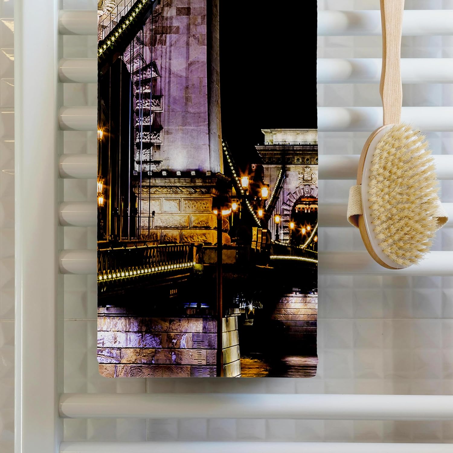 3dRose Chain Bridge, Danube River Reflection, Budapest, Hungary 22x30 Bath Hand Pool Towel