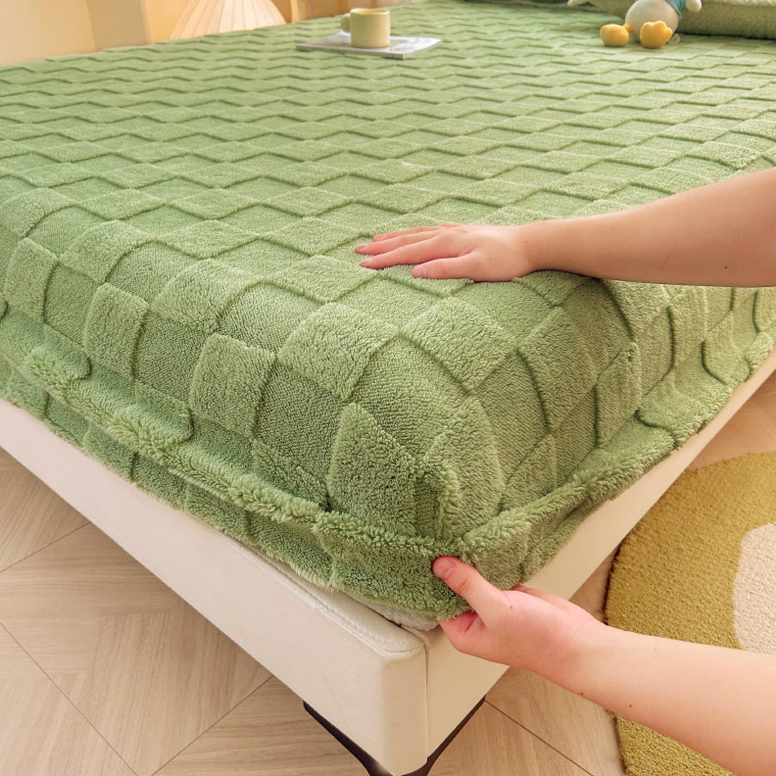 Luxury Mattress Covers Plush Bed Sheet Mattress Protector Fitted Sheet，lannel Ultra Soft Solid Color Fitted Bed Sheets Breathable Sheets, Pillowcases Elastic Fitted Mattress Topper(Green plaid,200*220