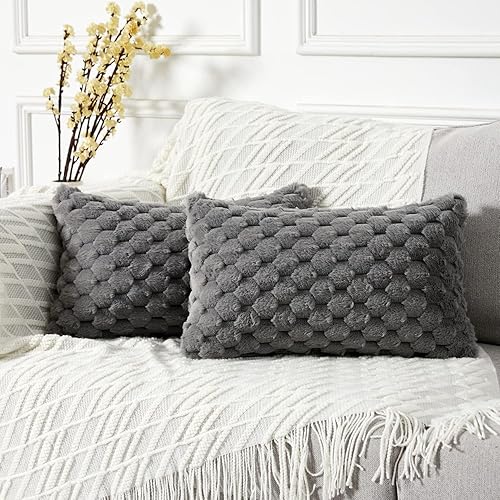 Miniatura 1 de Yaertun Paquete de 2 fundas de almohada decorativas lumbares súper suaves y acogedoras, de felpa y pelo sintético, fundas de cojín de lujo para