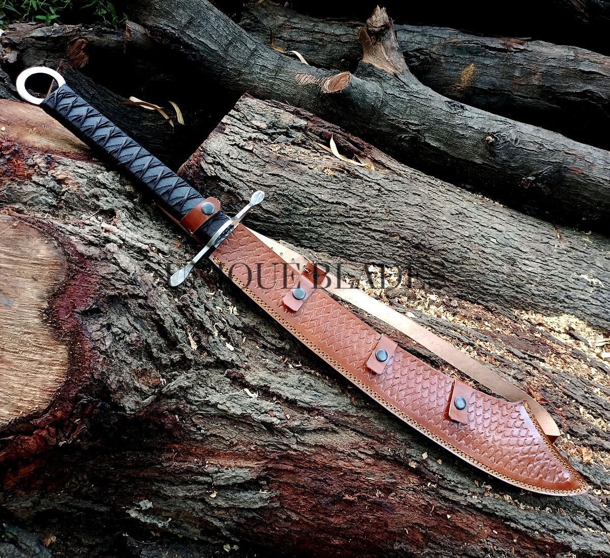 Falchion Sword, Damascus Steel Dadaa Cutlass Sword 30 Inches Long with Sheath Razor Sharpe, Survival Blade, Perfect for Self-Defense, Outdoor Adventures, and Everyday Carry