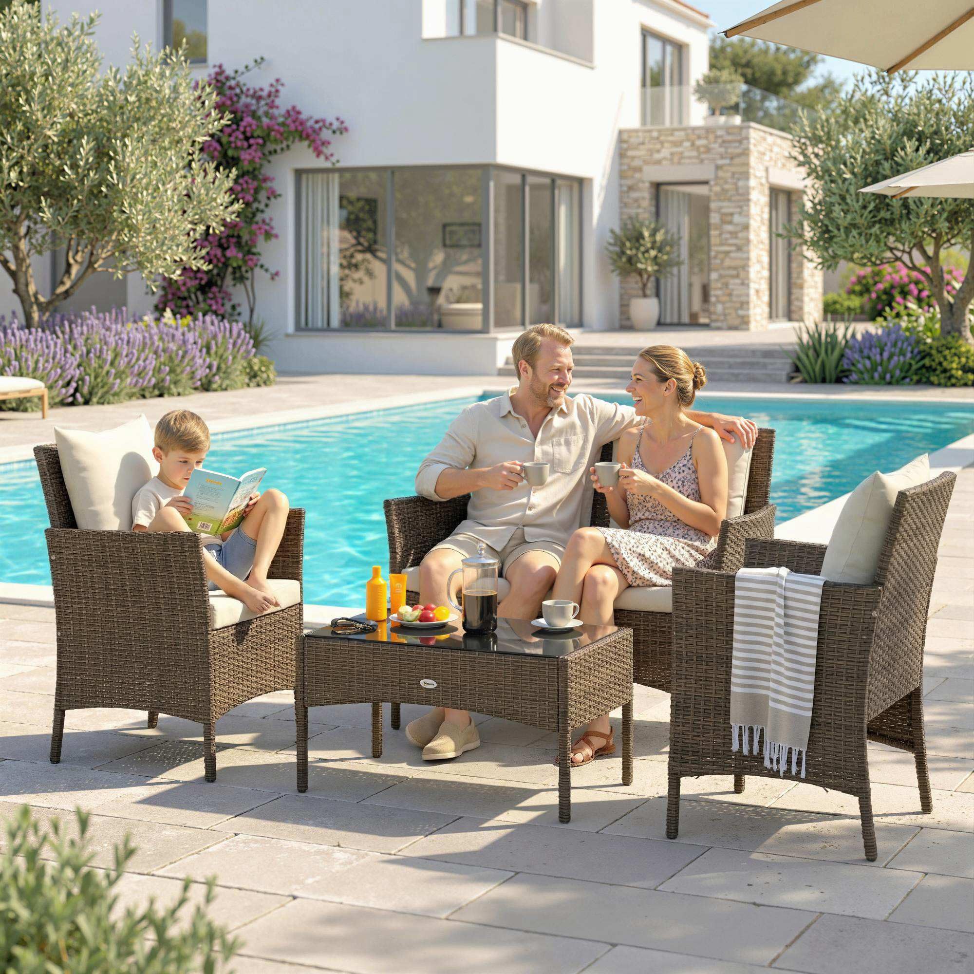 Outsunny Conjunto de Jardín Exterior de Ratán Conjunto de Terraza Marrón | Cojines Lavables, Muebles Jardín Exterior, 4 Piezas, Sofá de 2 Plazas, 2 Sillas, Mesa de Centro de Vidrio Templado